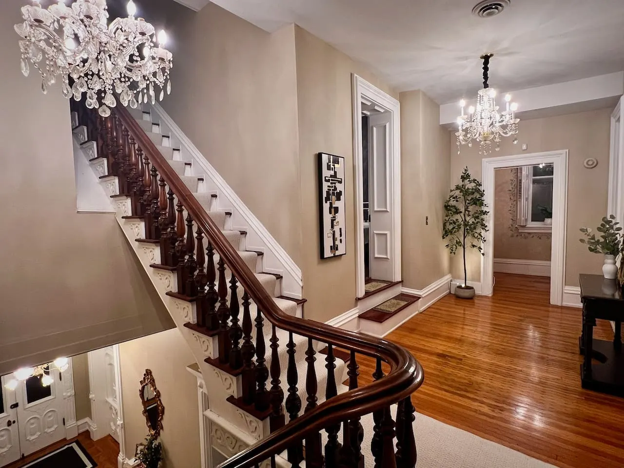 Stunning Victorian Mansion Downtown Lancaster 20