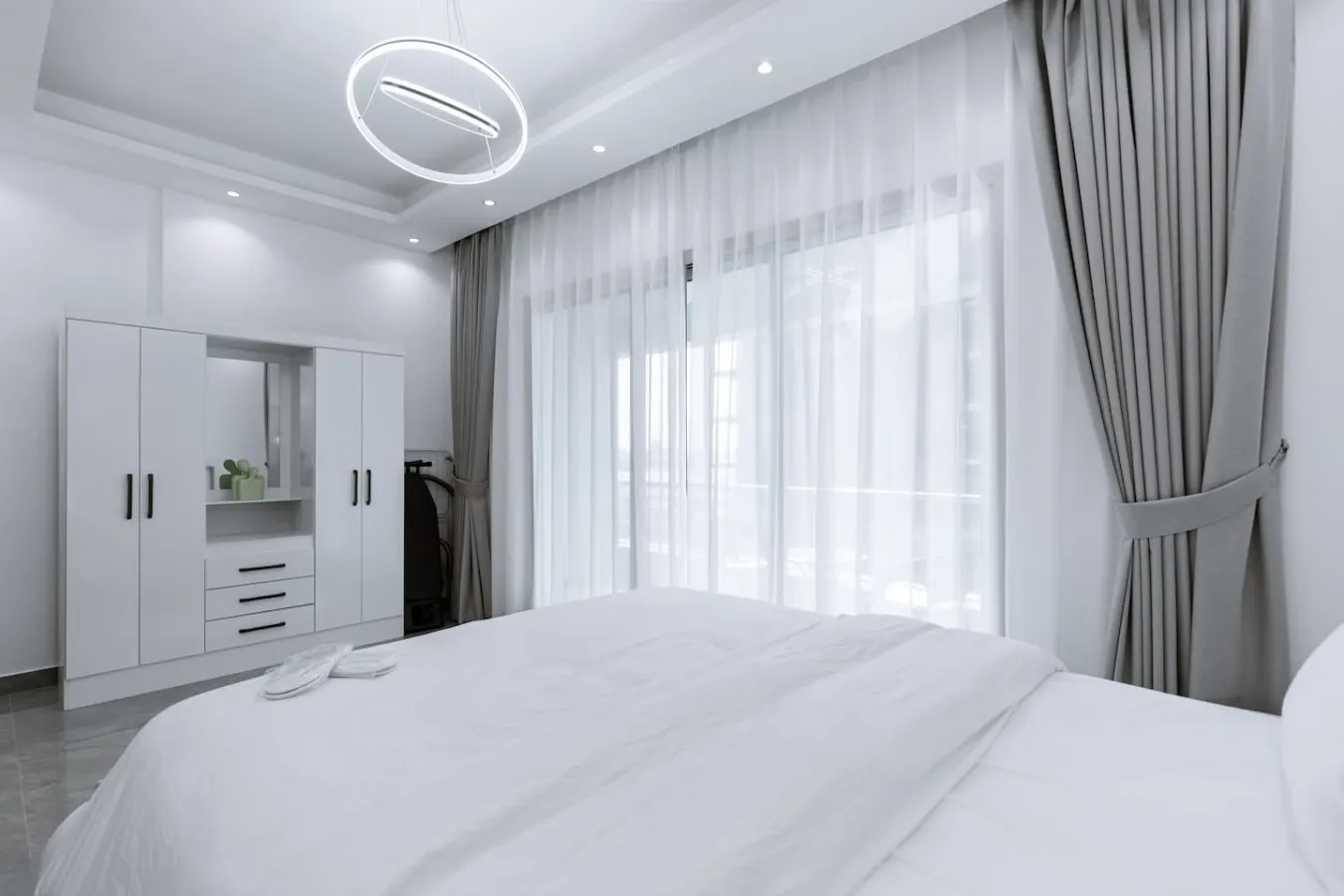 Dubai Marina - 1BHK Apartment near Dubai Metro 8
