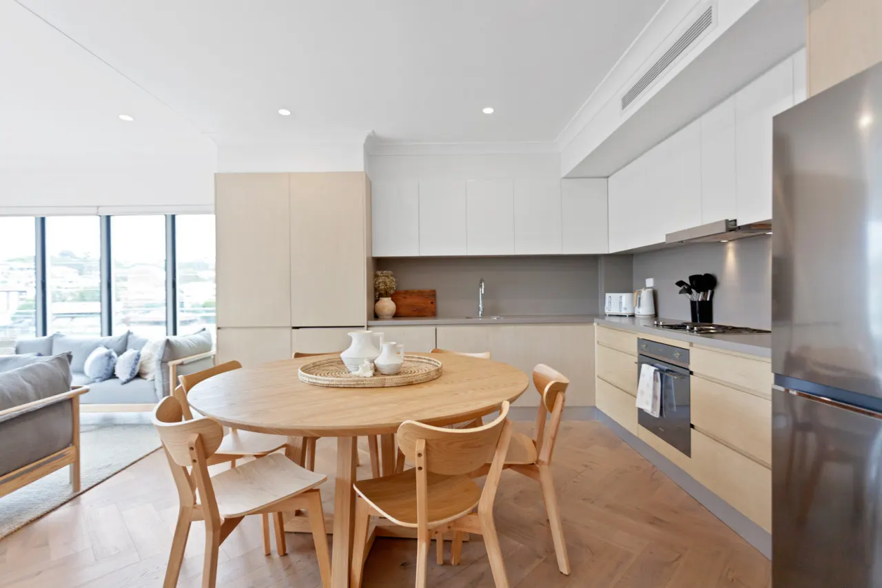 Modern Top Floor Home at Coogee Beach 12