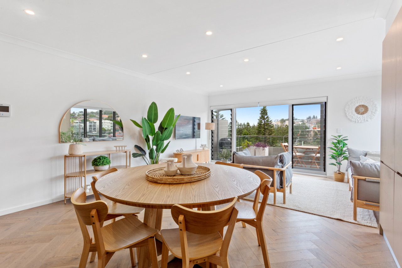 Modern Top Floor Home at Coogee Beach 6