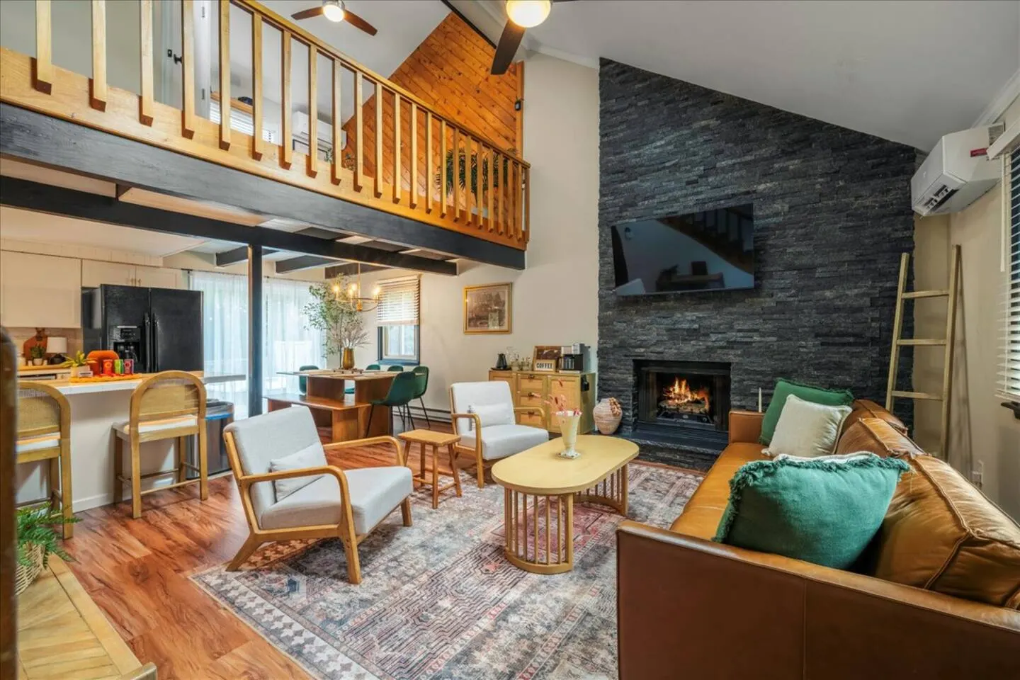 237 Ash Dr