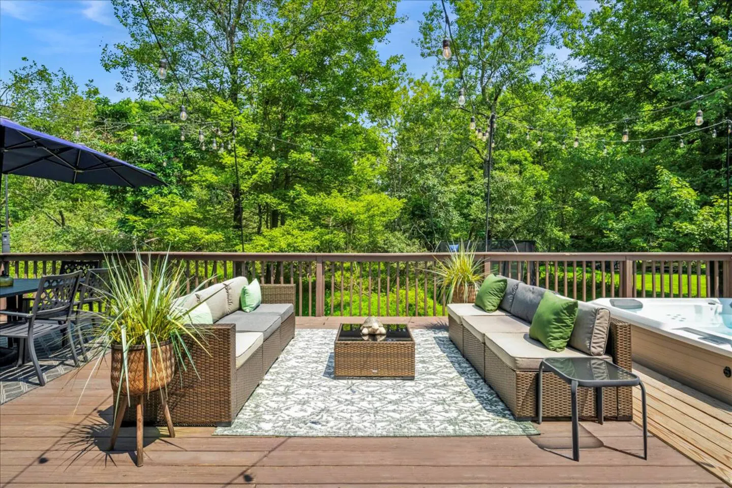 237 Ash Dr 9