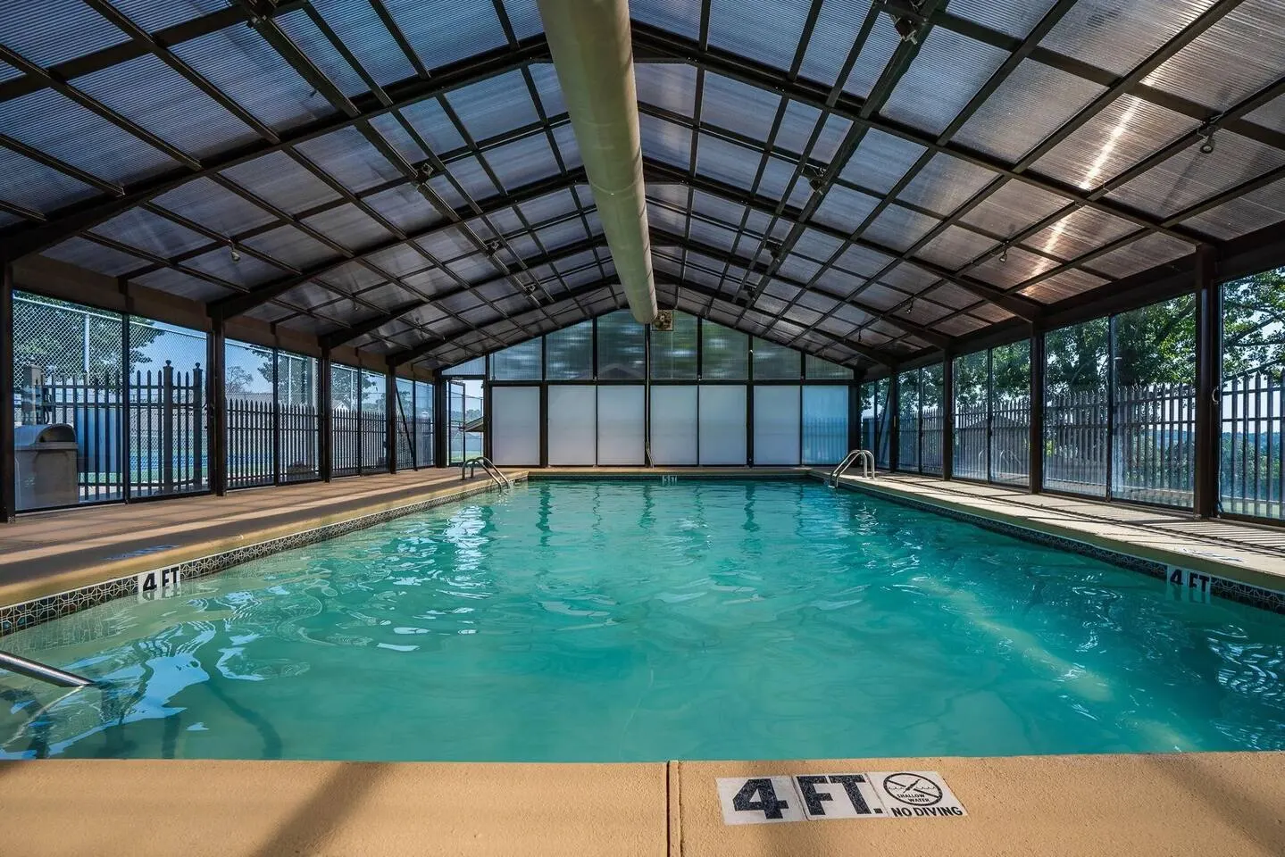 Indoor Pool, Hot Tub, PT Royale, Bunk Room, LAKE! 2