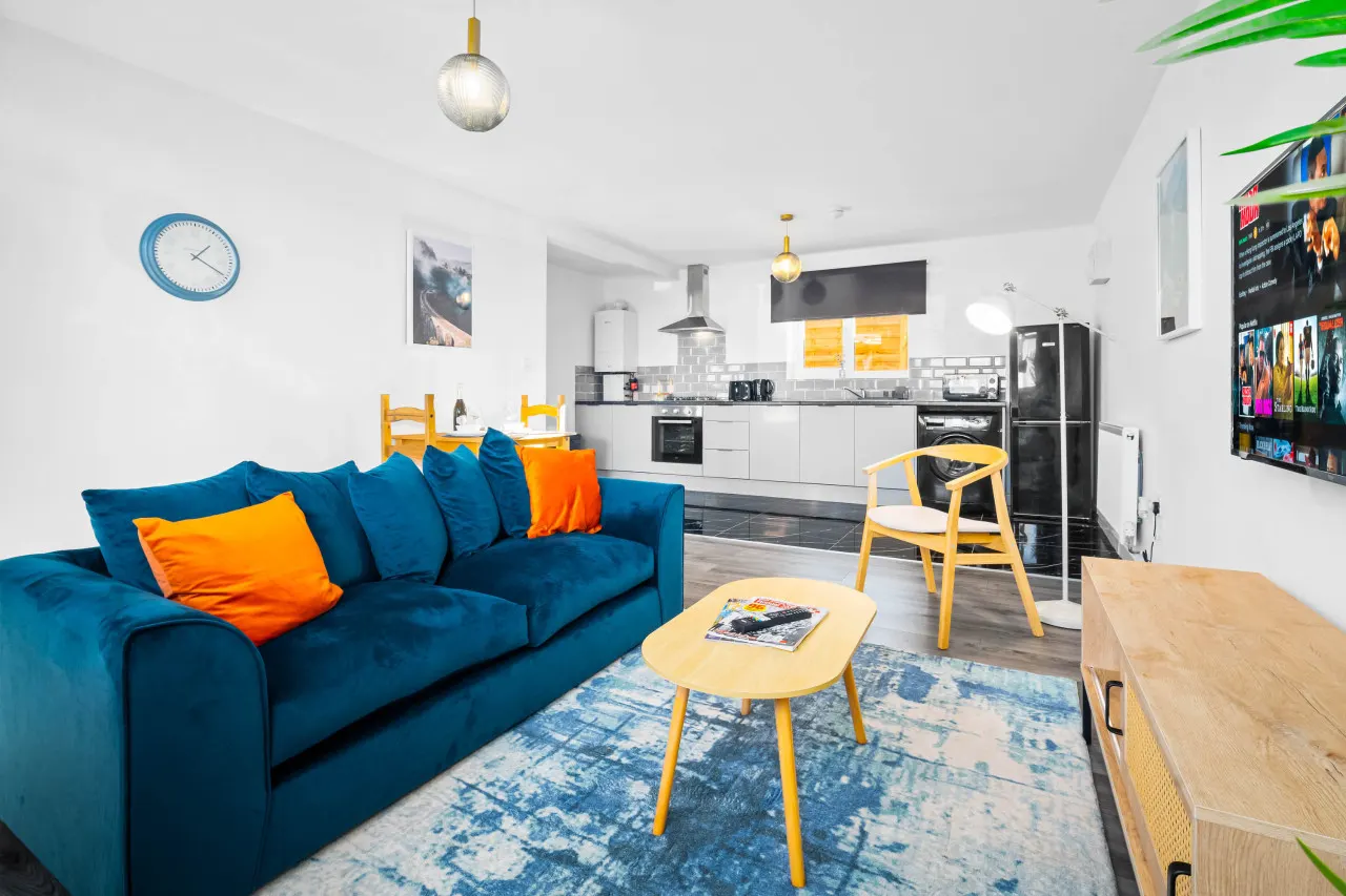 Cozy Apartment - Parking - WiFi - Cradley Heath 8