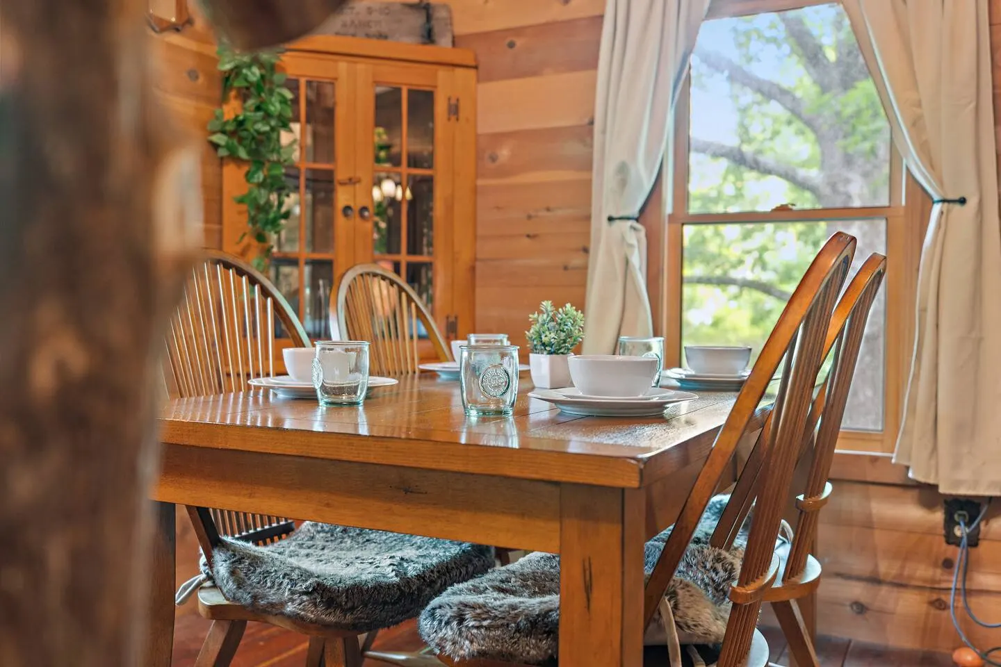 Franklin Cabin Sleeps 6 Arcade Woods + Trail 10
