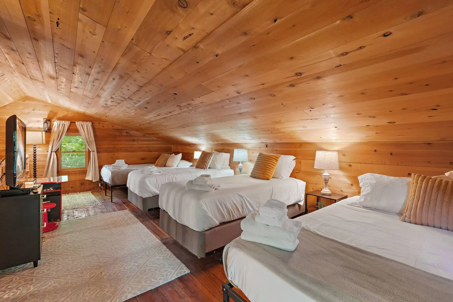 Franklin Cabin Sleeps 6 Arcade Woods + Trail 12