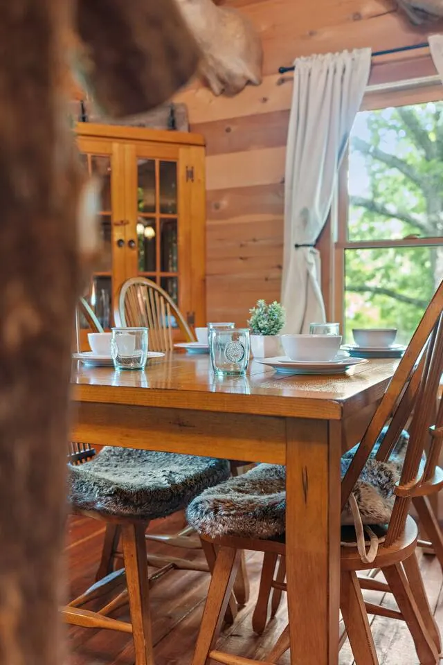 Franklin Cabin Sleeps 6 Arcade Woods + Trail 16