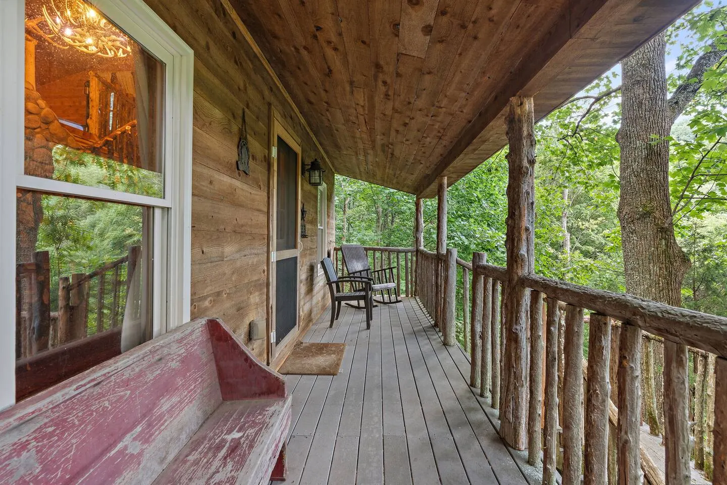 Franklin Cabin | Sleeps 6 | Arcade | Woods + Trail — photo 4