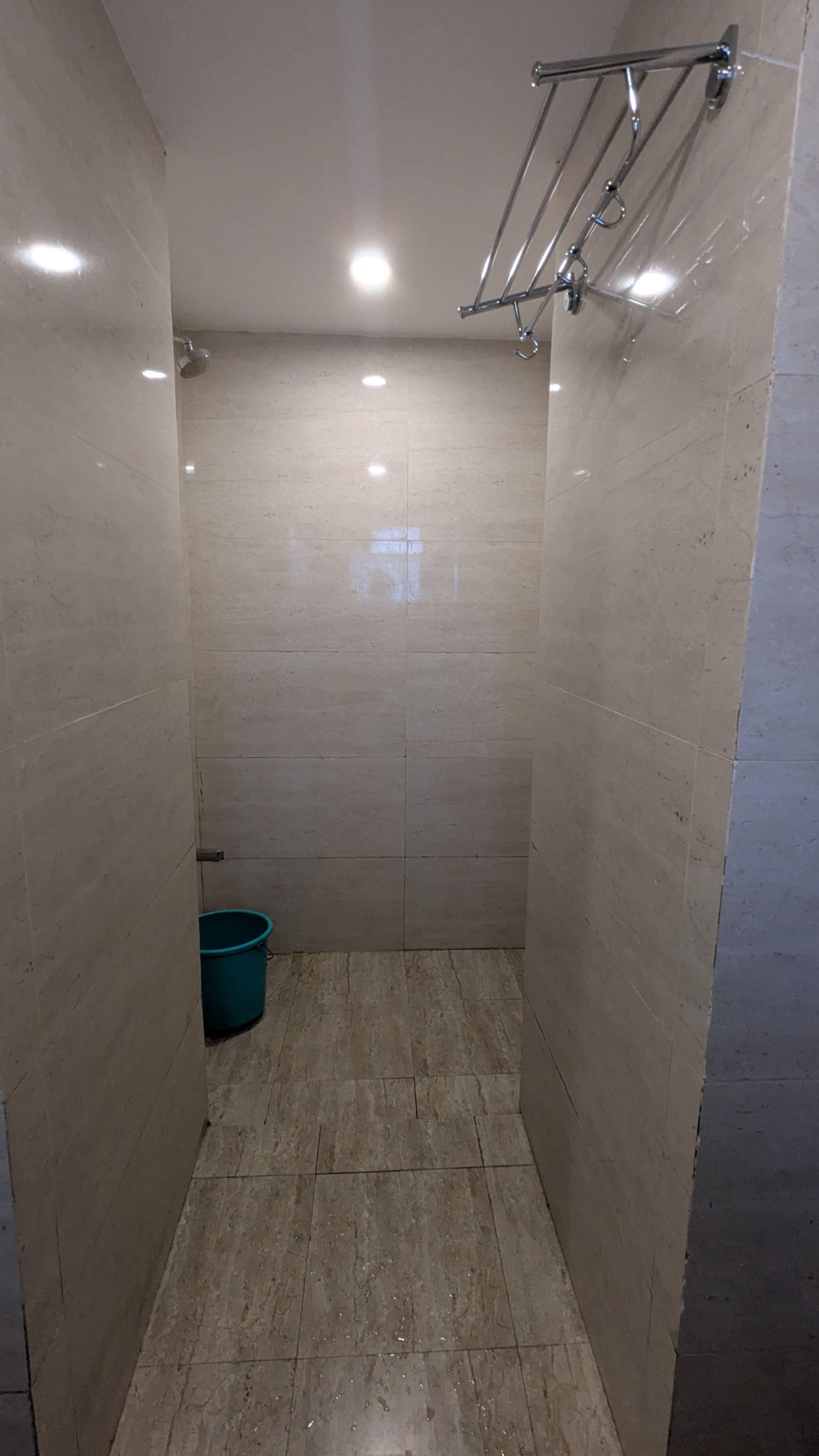 Spacious 3-Bedroom Apartment In Central Location 31
