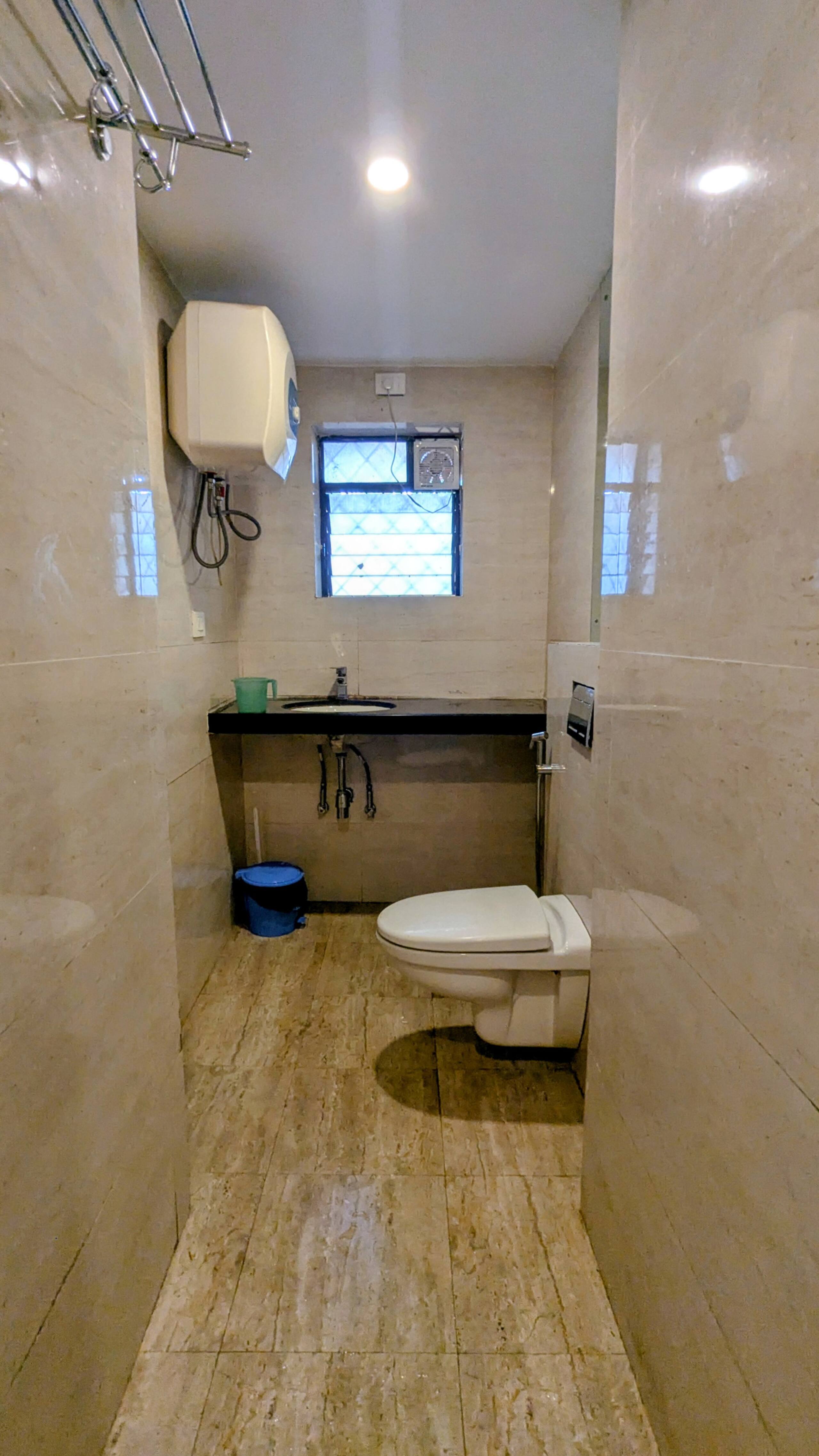 Spacious 3-Bedroom Apartment In Central Location 29