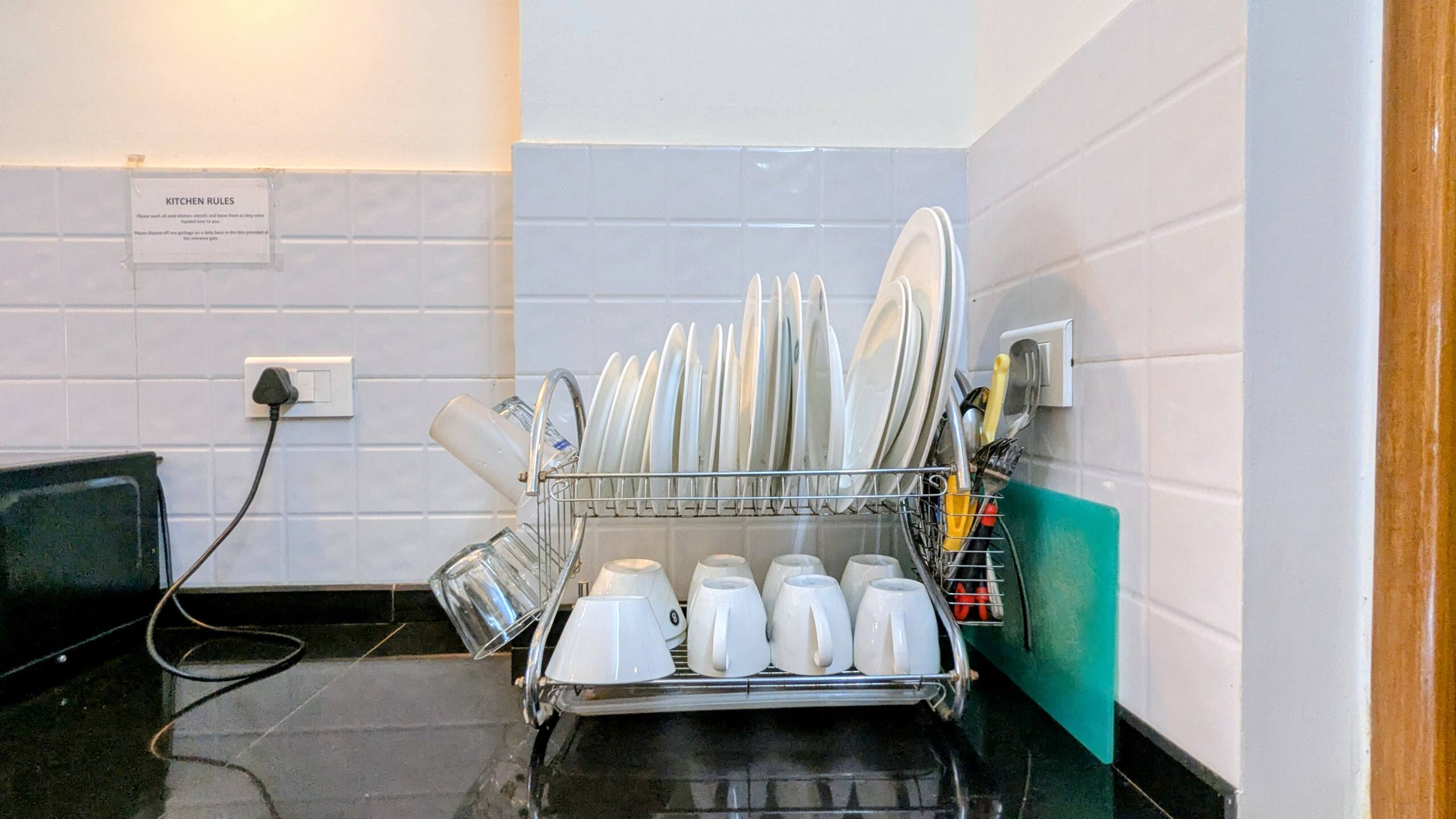 Spacious 3-Bedroom Apartment In Central Location 6