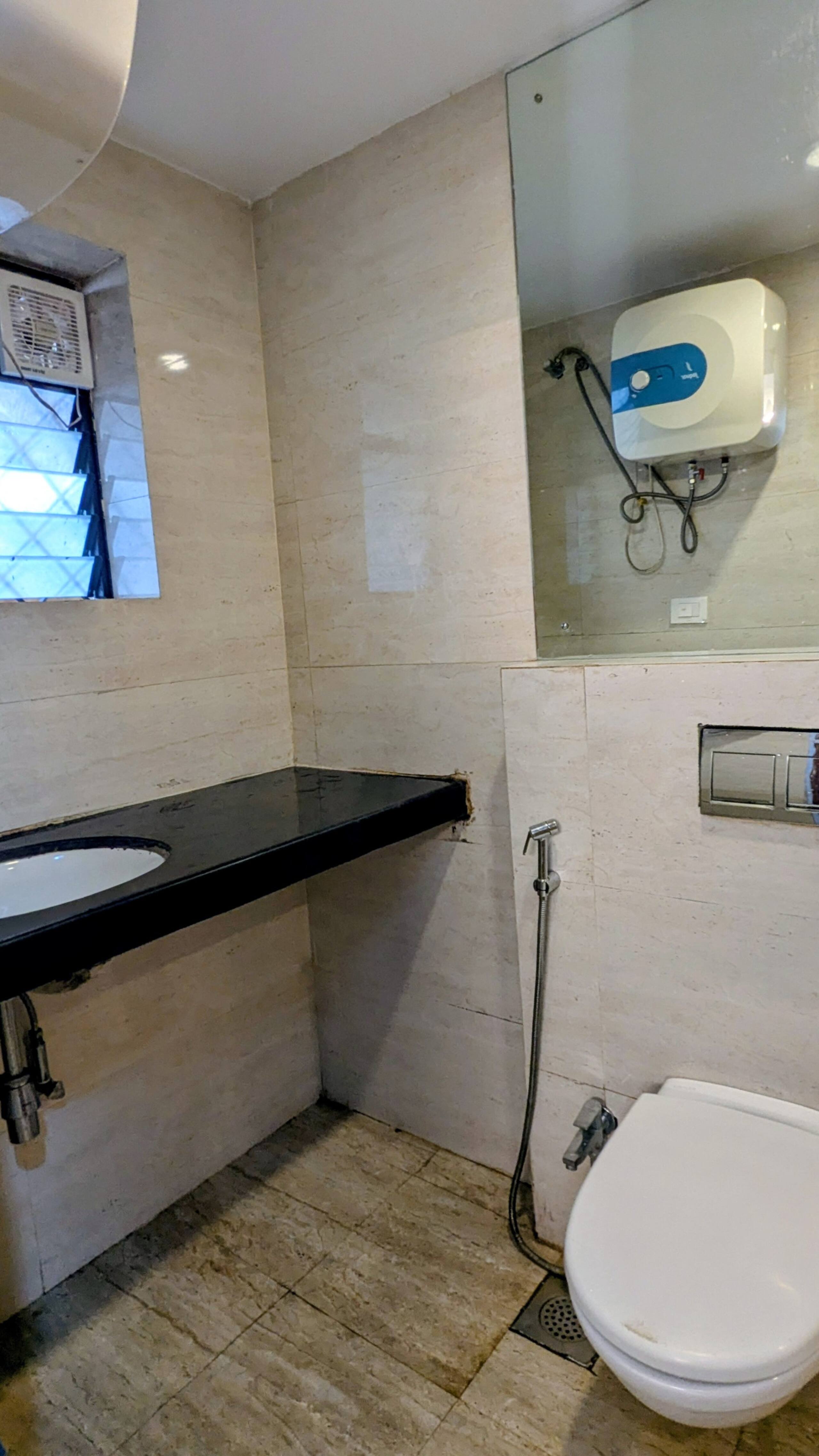 Spacious 3-Bedroom Apartment In Central Location 30