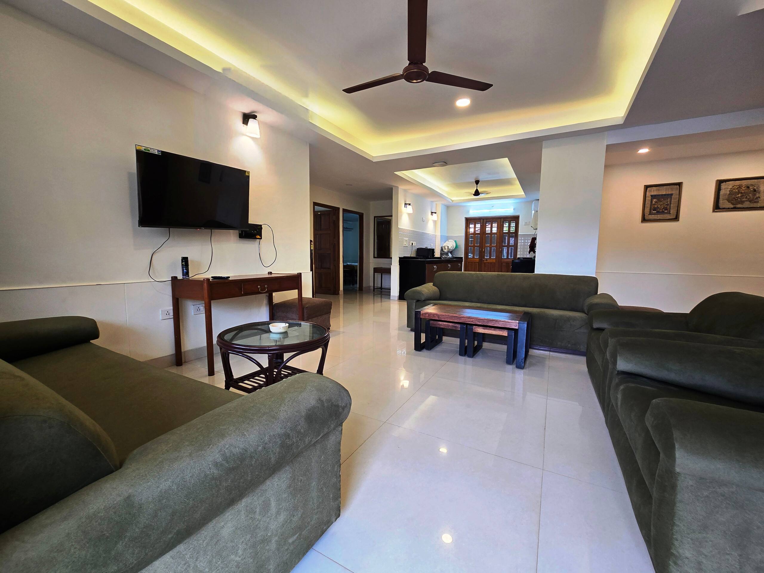 Spacious 3-Bedroom Apartment In Central Location 10