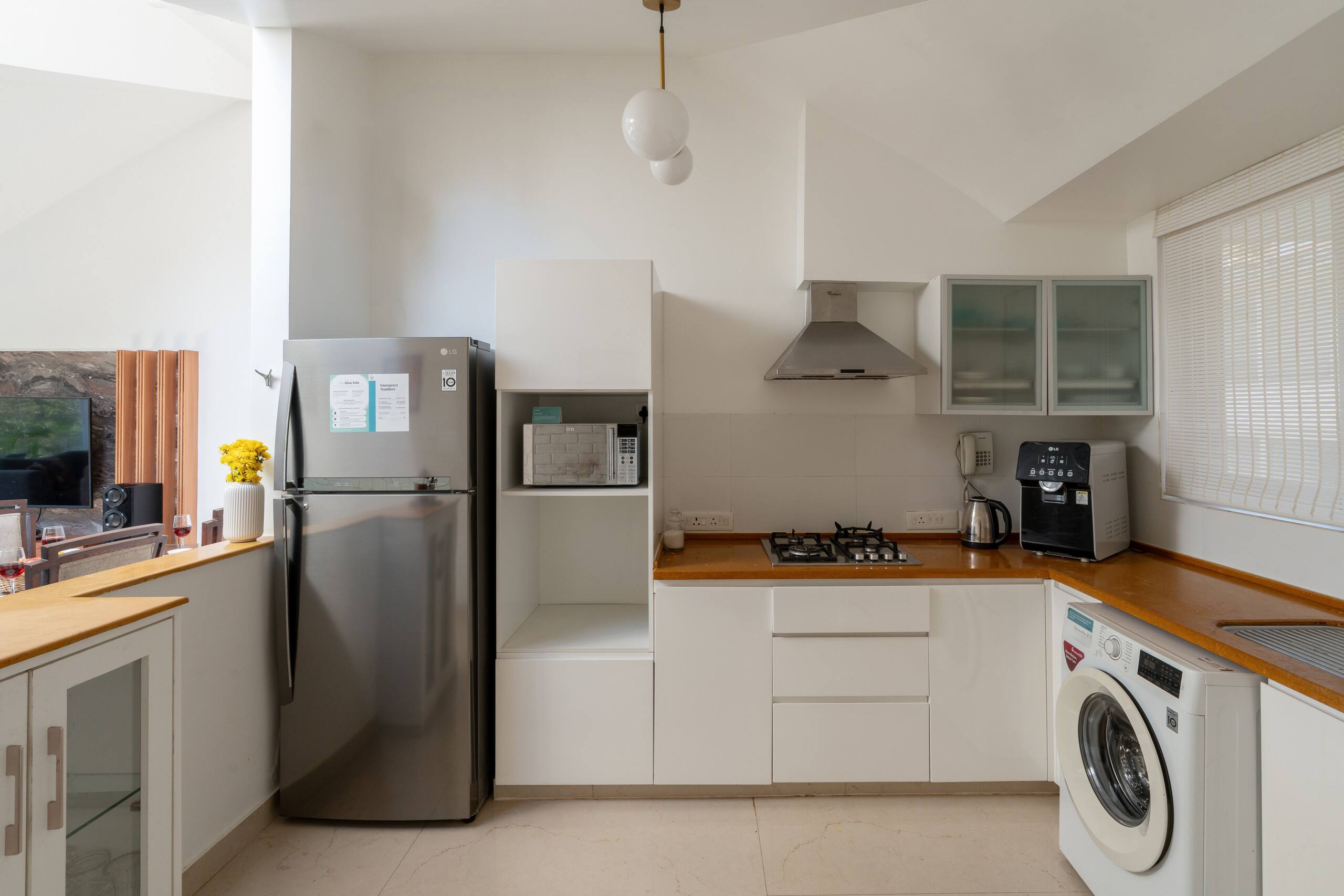 ElSereno|Bright & Airy|Pool|AC|10m to Thalassa 12
