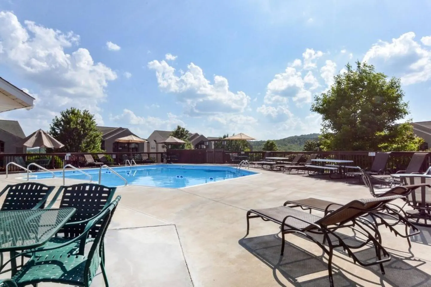 Gorgeous Lake/Mtn Views, Walk to Lake, SDC Close! - Apartment 17