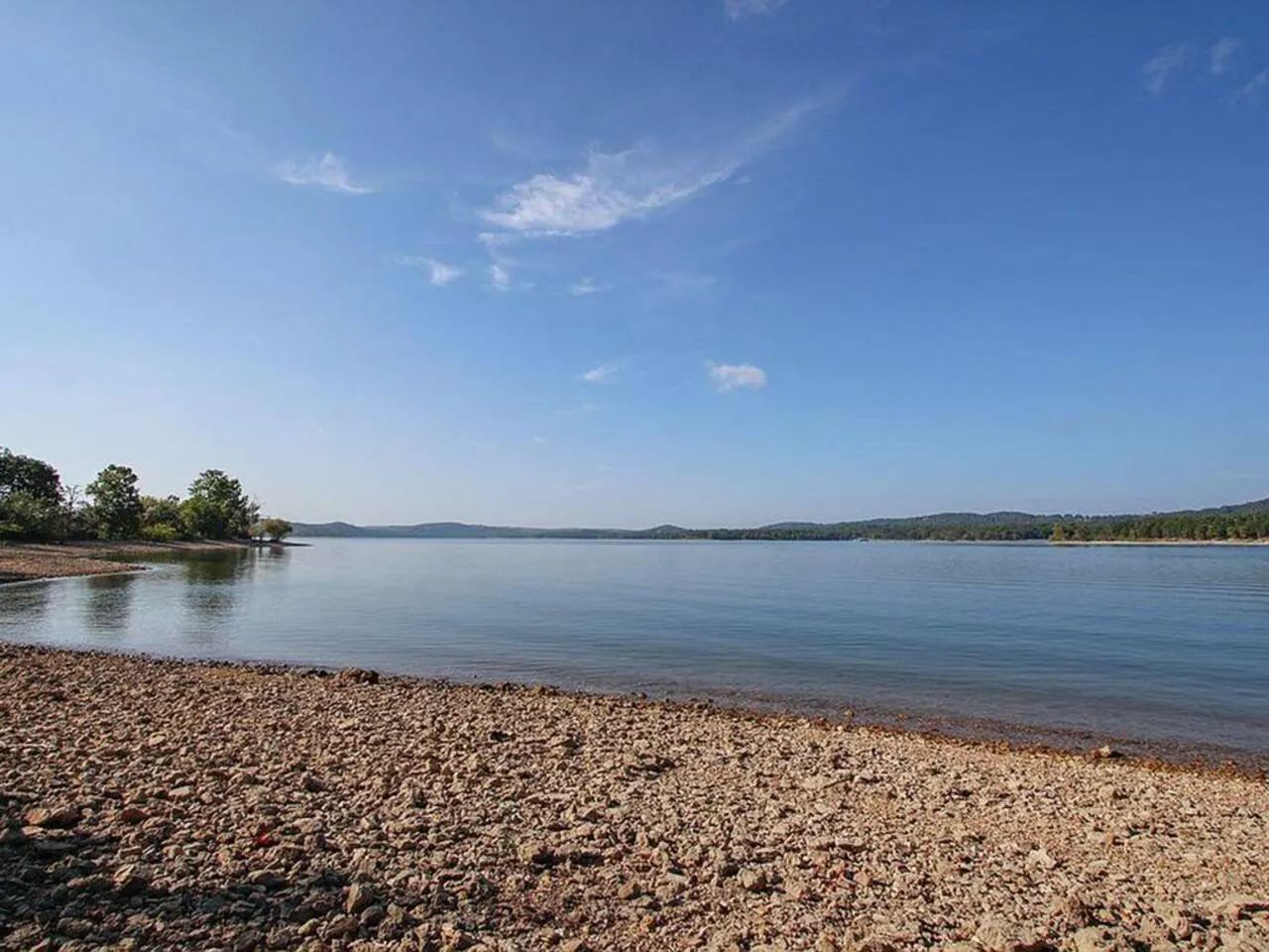 Gorgeous Lake/Mtn Views, Walk to Lake, SDC Close! - Apartment 20