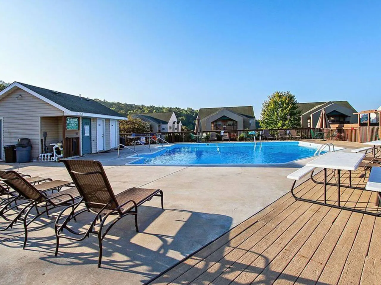 Gorgeous Lake/Mtn Views, Walk to Lake, SDC Close! - Apartment 4