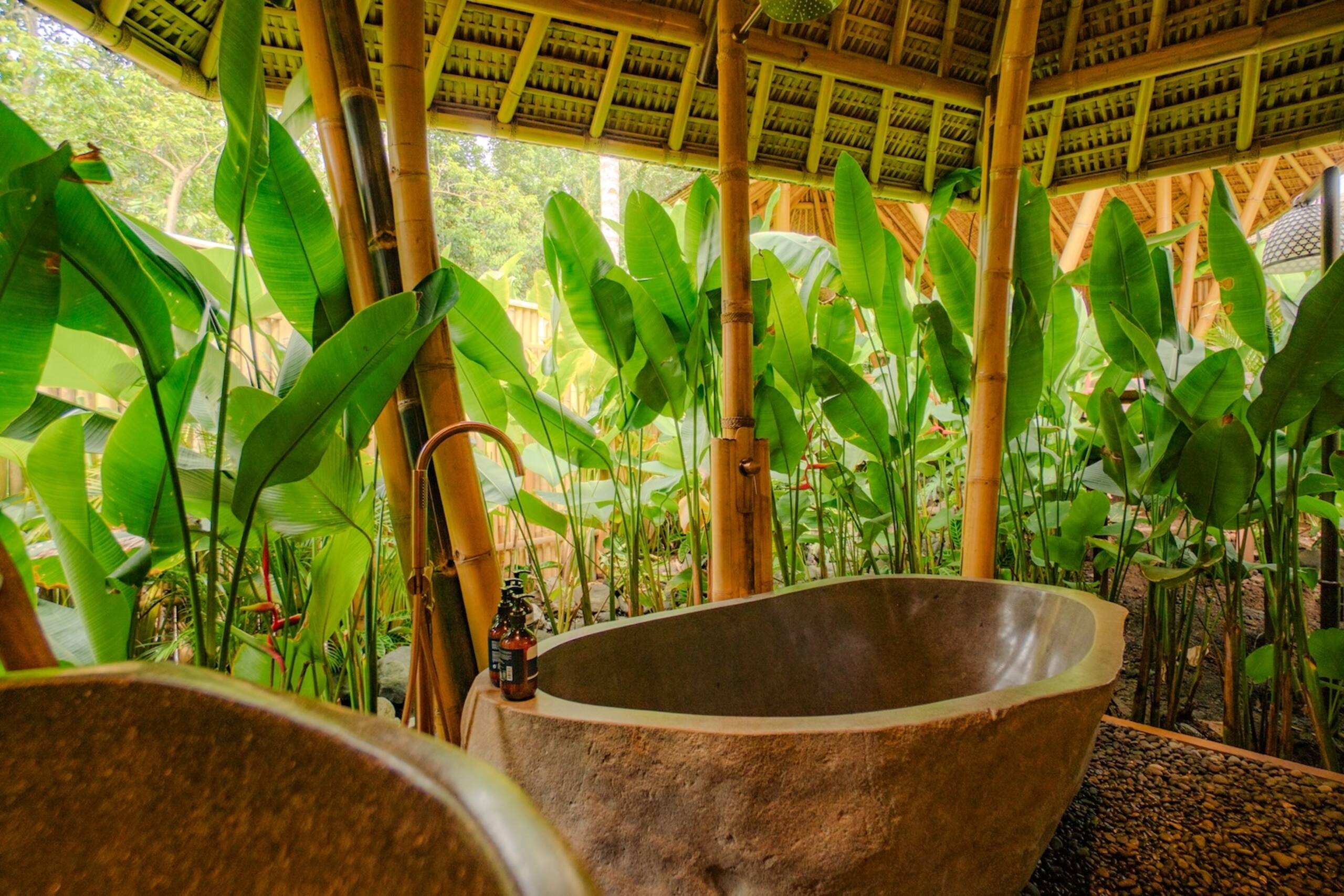 Atamendra-Riverview Bamboo Villa in Sidemen 12