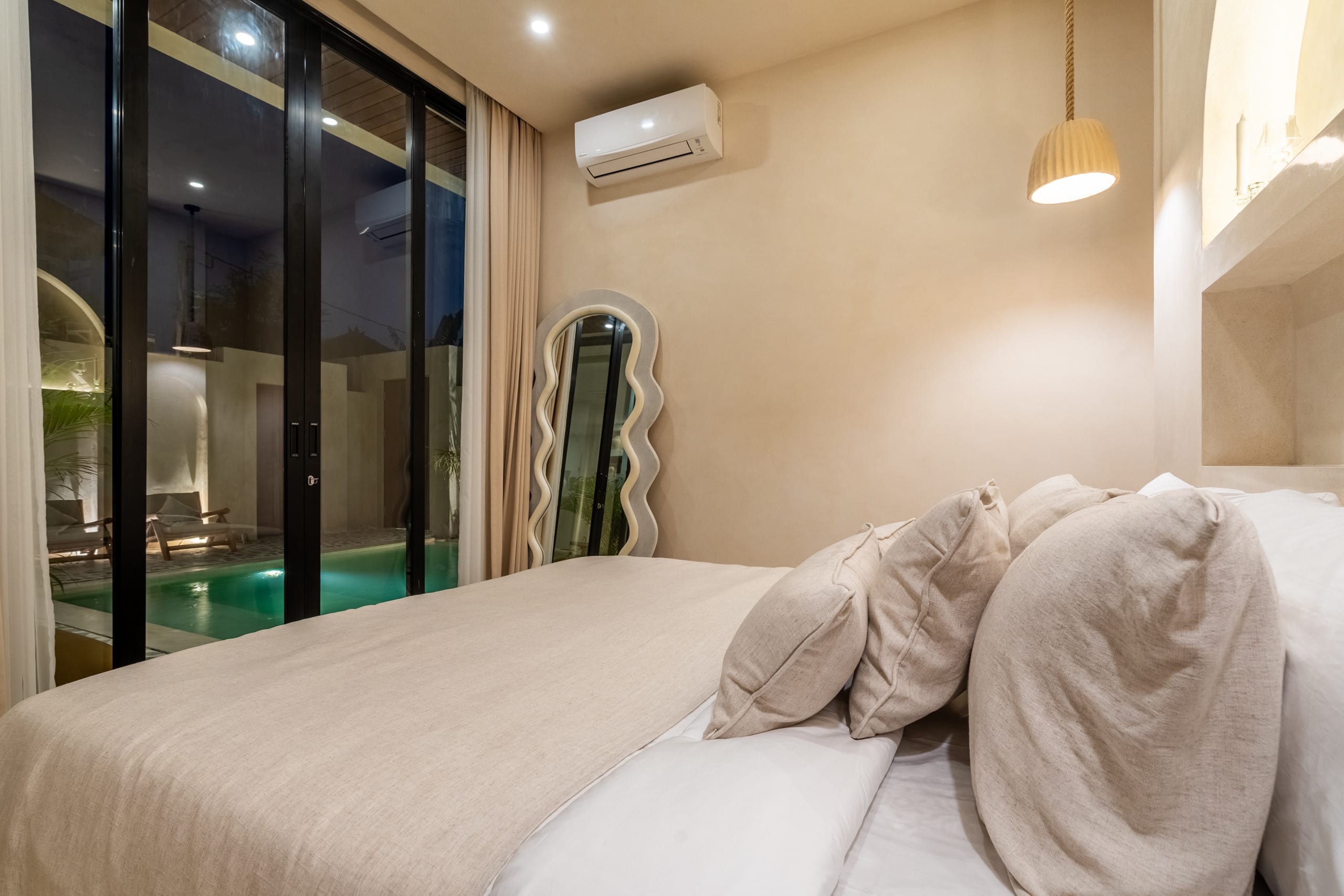 Casa Admire Villas: Chic 3-BR Villa Bali 12