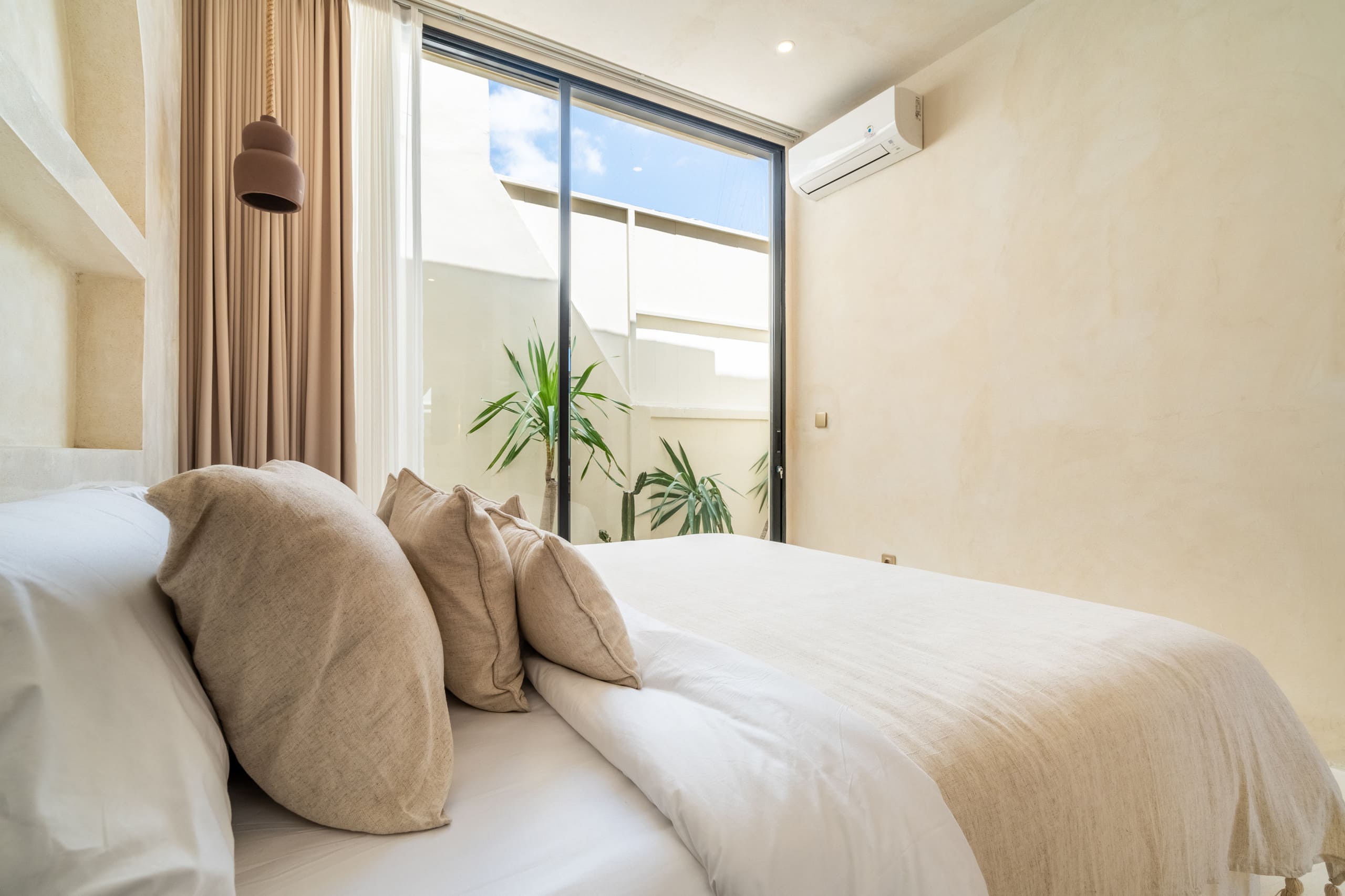 Casa Admire Villas: Chic 3-BR Villa Bali 18