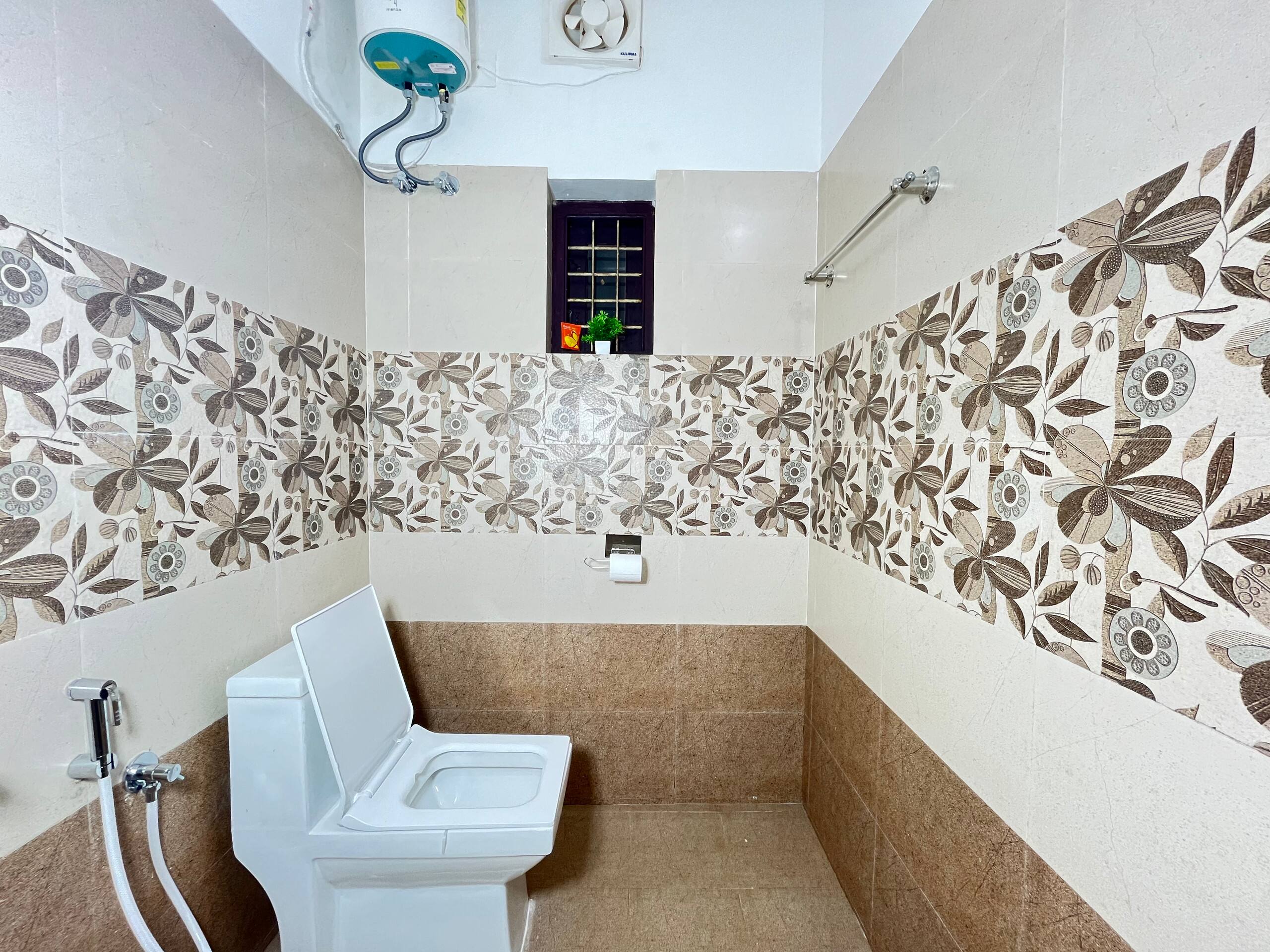 VAR- Coastal Haus 5 Min to Beach, AC 4BHK-Foosball 7
