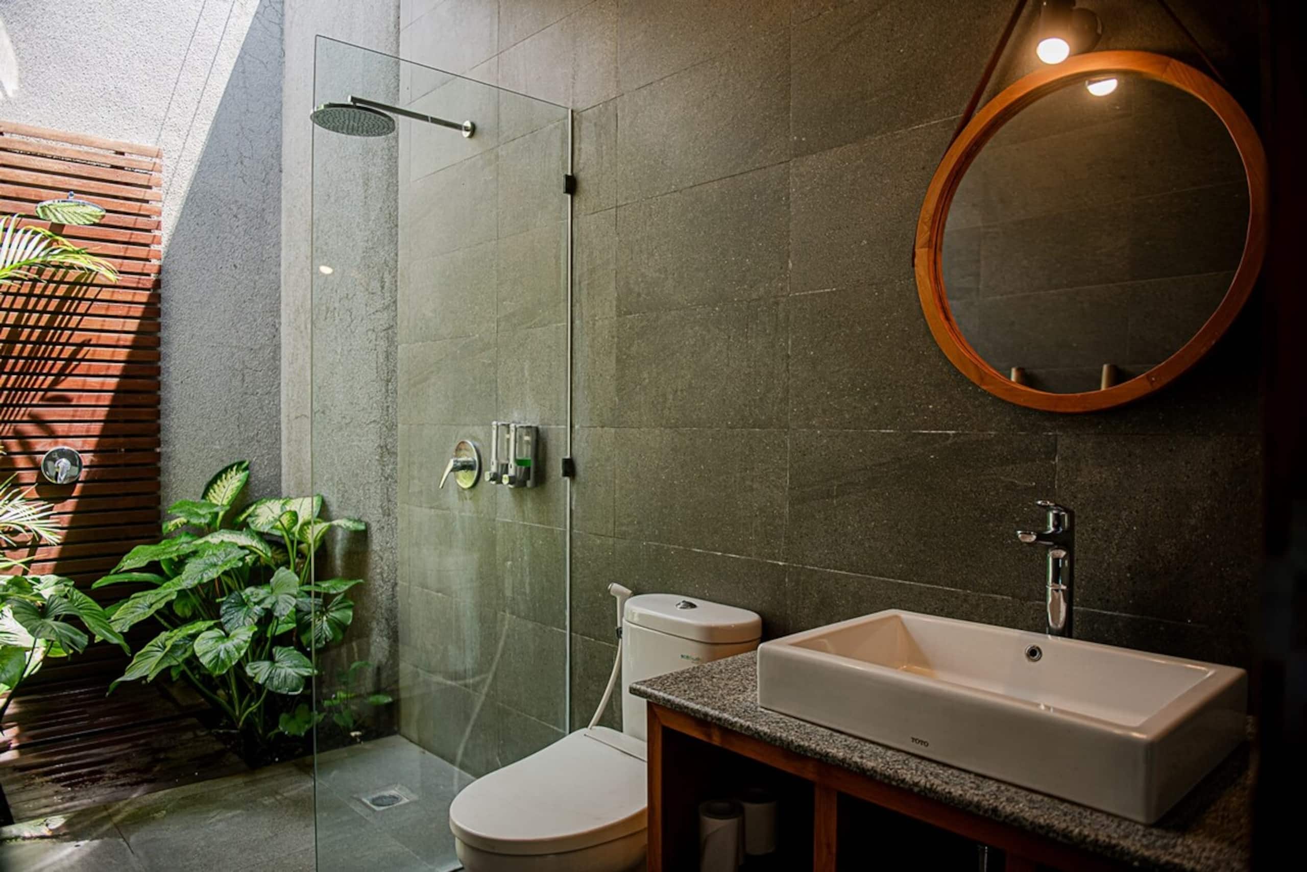 Ubud Hideaway-2BR Family Villa with Private Pool 14