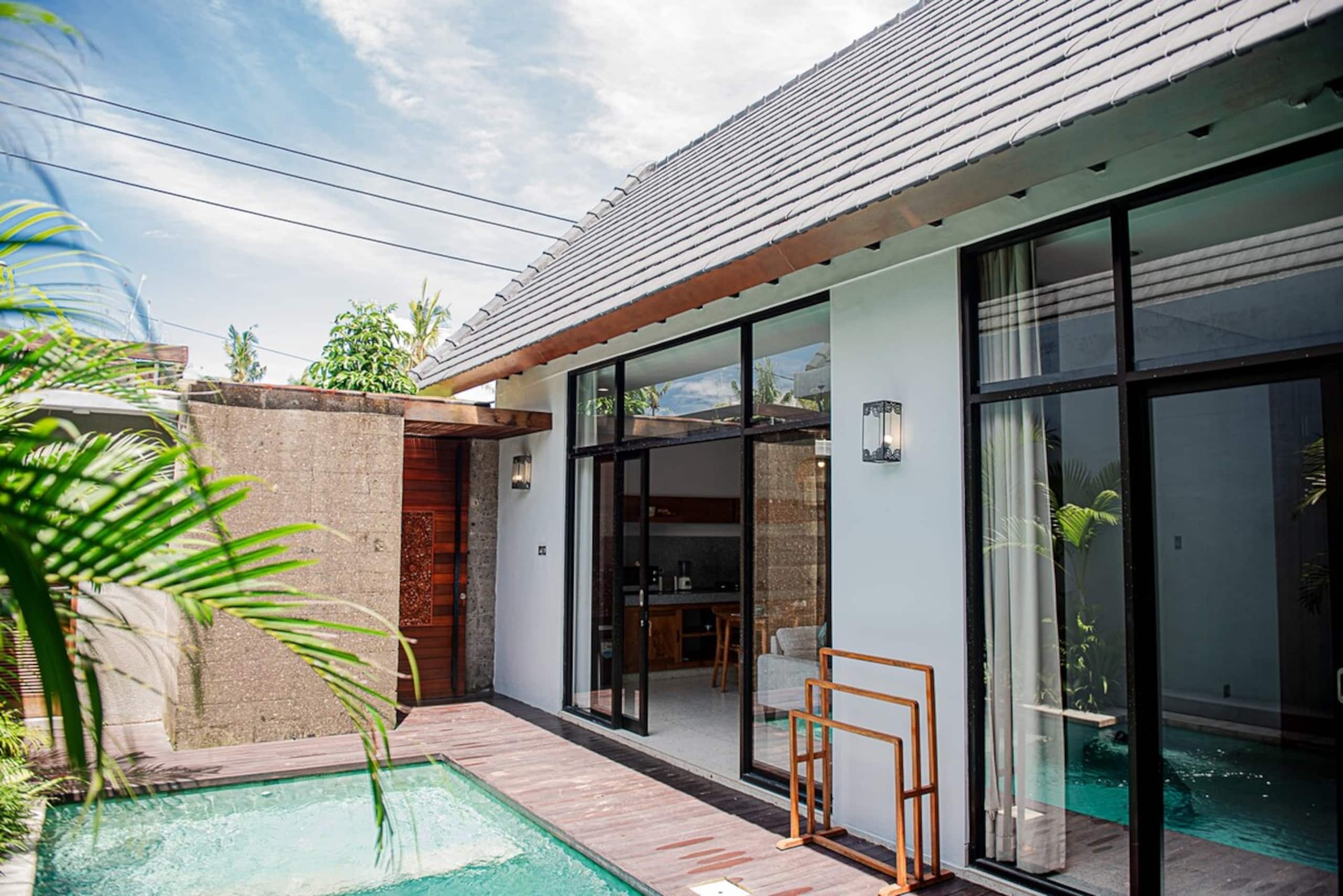 Ubud Hideaway-2BR Family Villa with Private Pool 13
