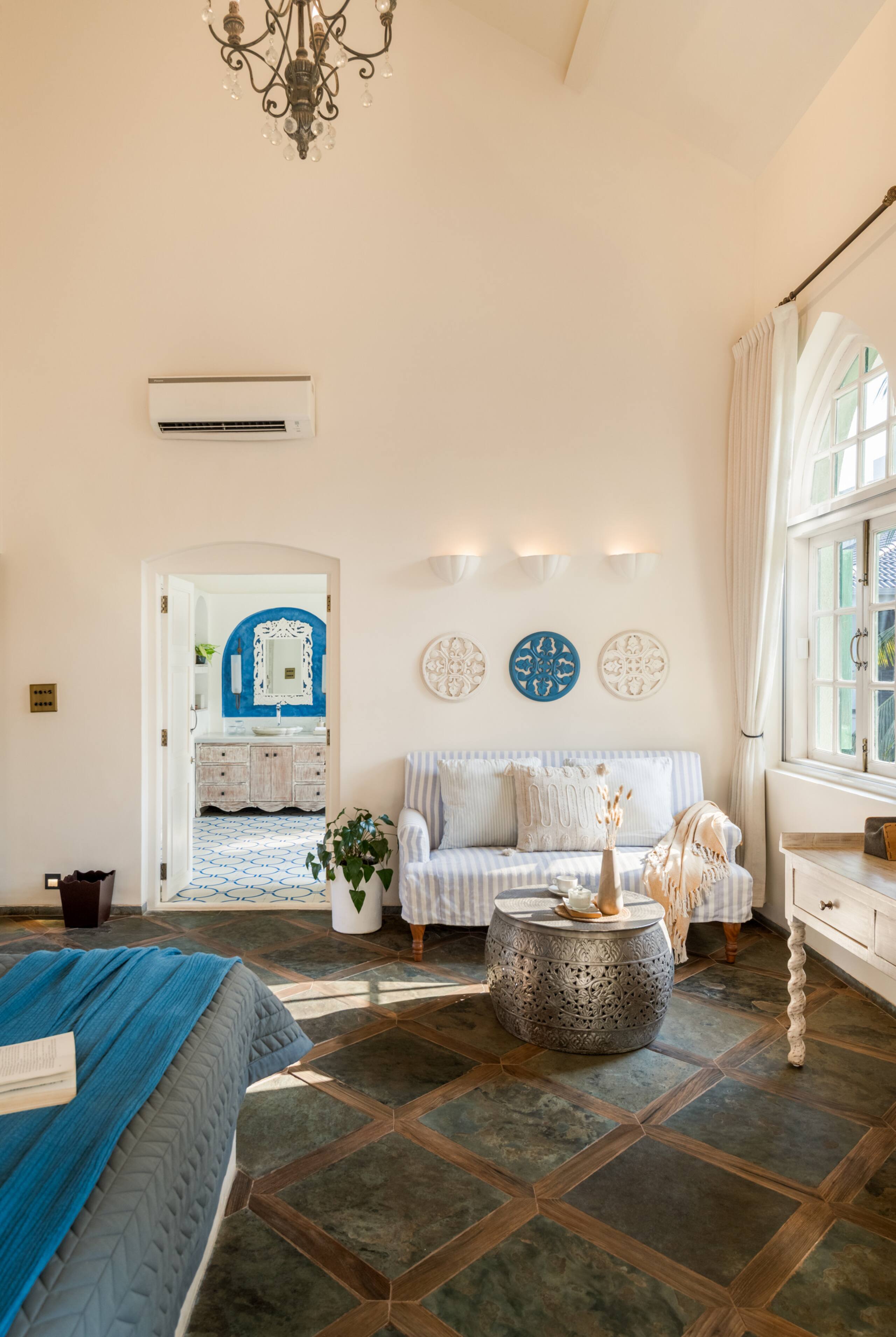 Mia Ultra-Luxe 4BHK PvtPool Villa • Isprava Built 21
