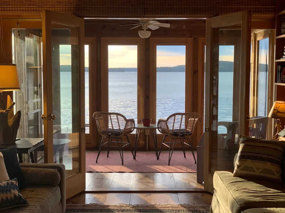 The Boathouse 12