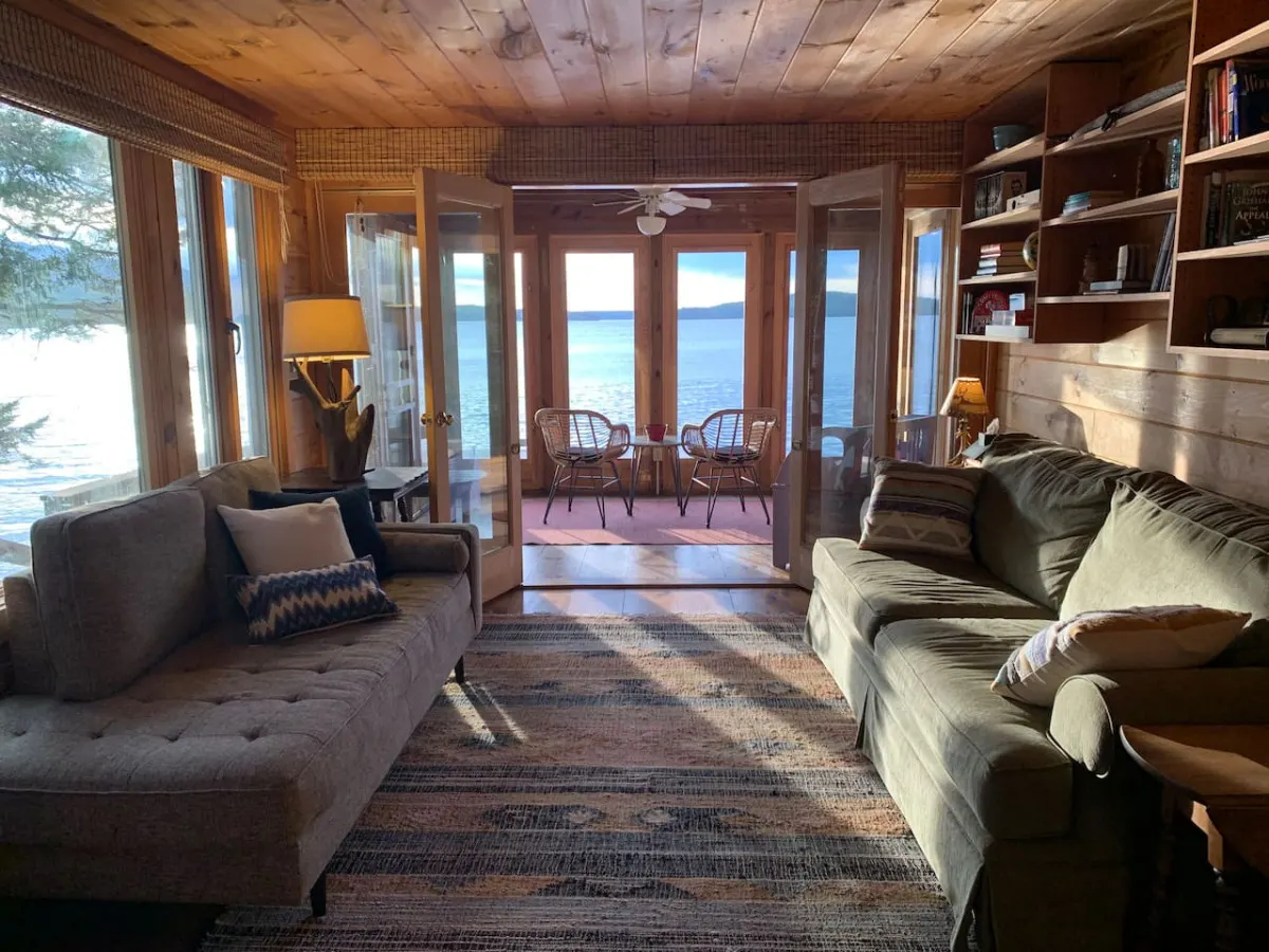 The Boathouse 19