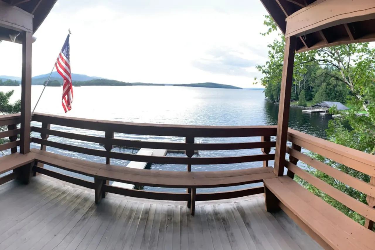 The Boathouse 8