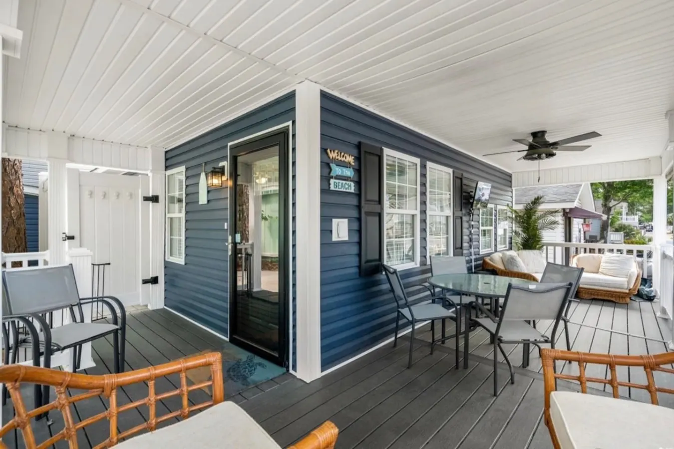 Cozy OL Retreat Short Walk to Beach & Outdoor TV 6
