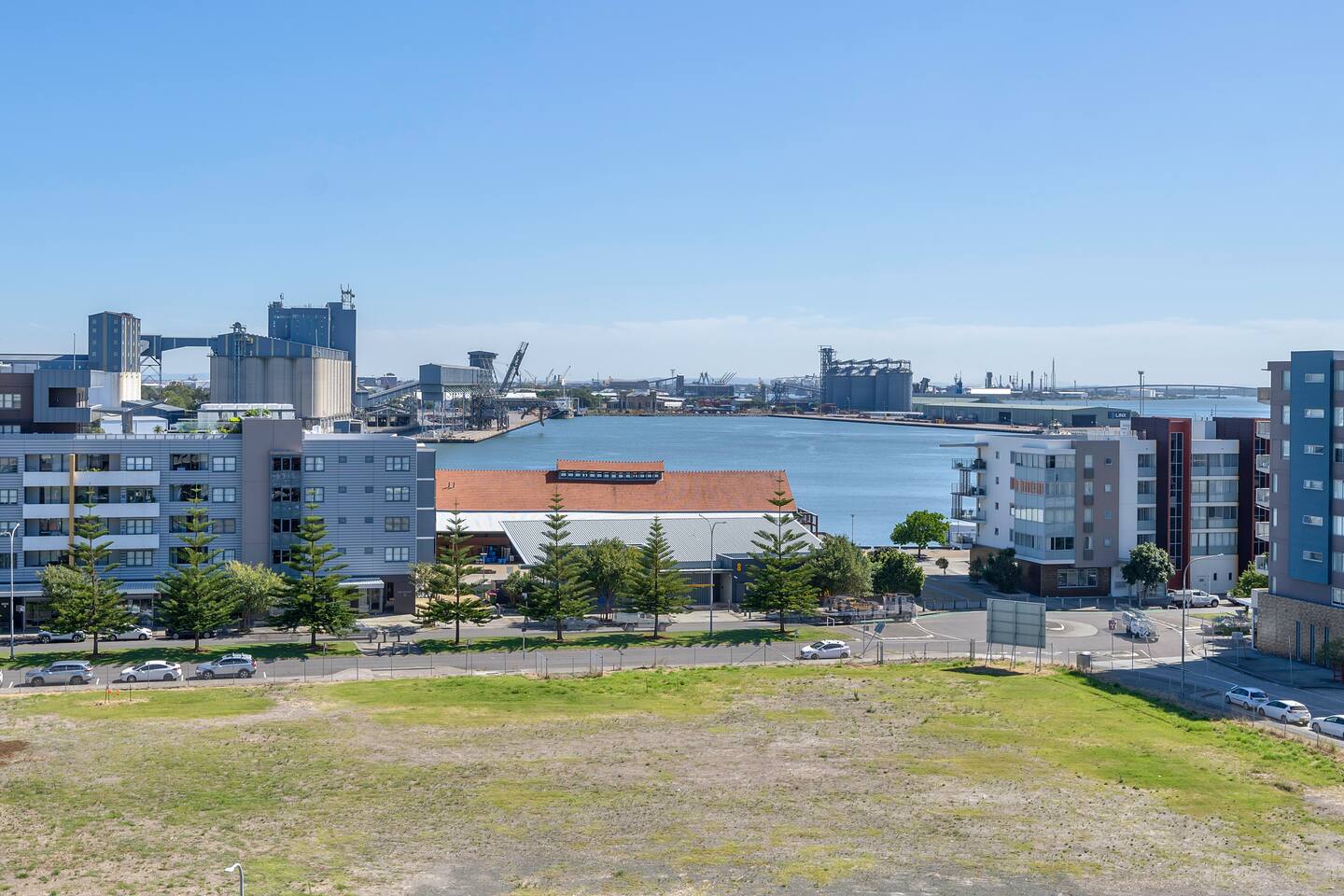 Cityscape - Incredible Views - 2 Parking Spaces 2