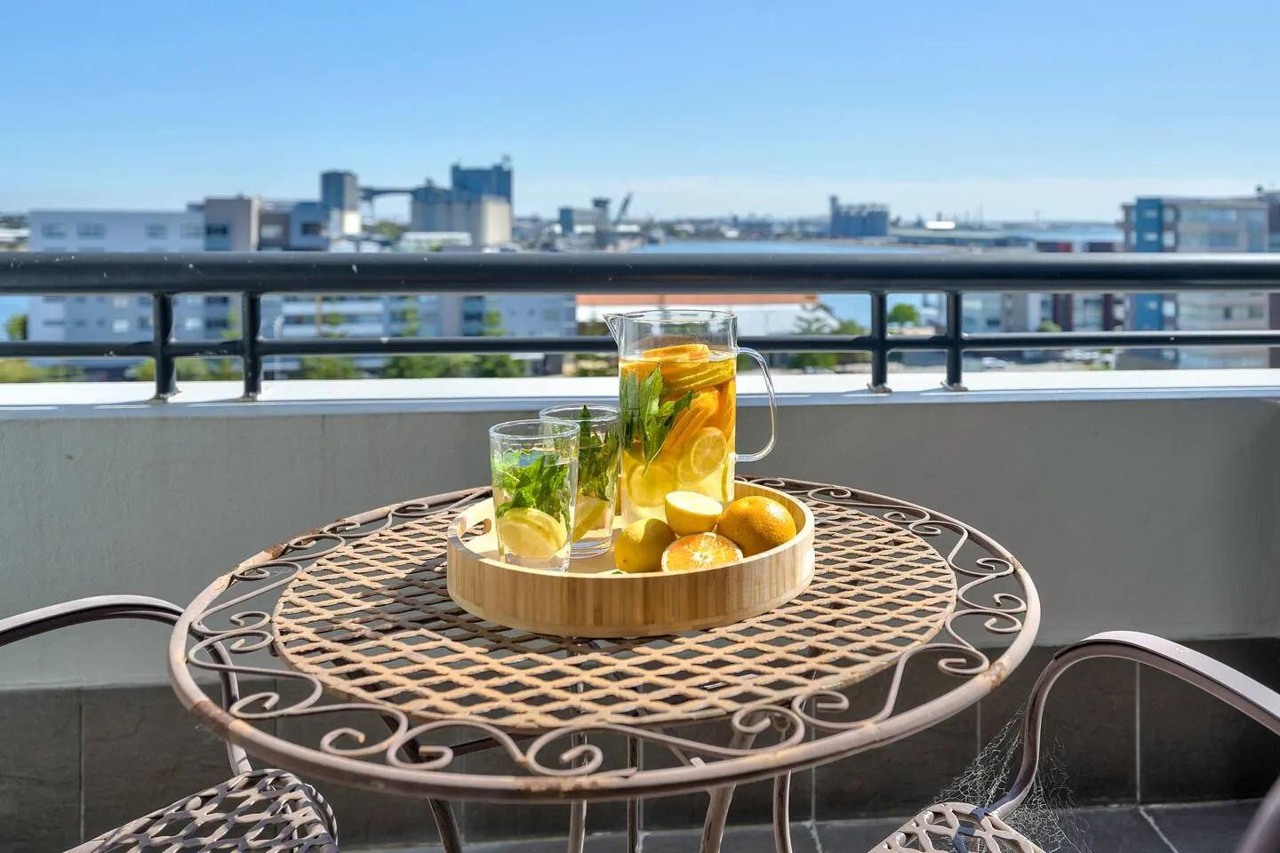 Cityscape - Incredible Views - 2 Parking Spaces 10