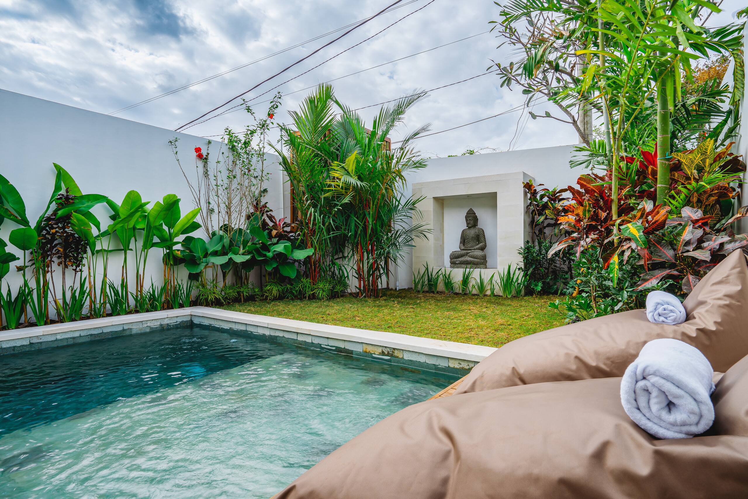 Romantic 1br Villa • Private Pool • Nyanyi Beach 37