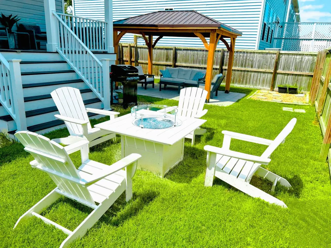 5BR Norfolk Home | Fenced Yard + Fire Pit — photo 4