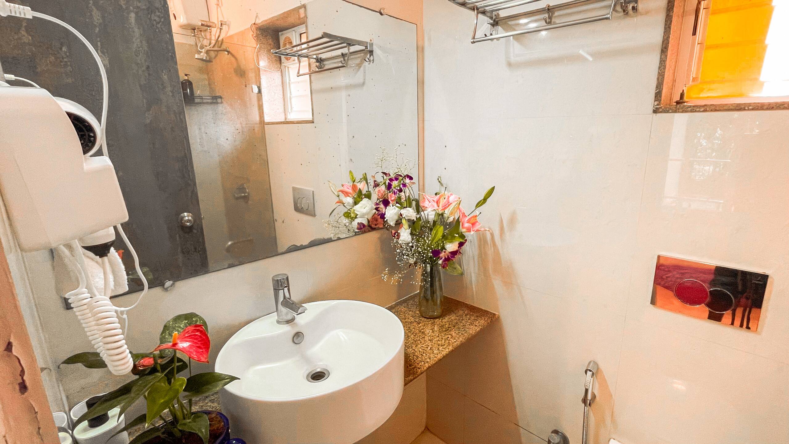 Modern & Luxe Pool Access 2BHK Near Anjuna Vagator 37