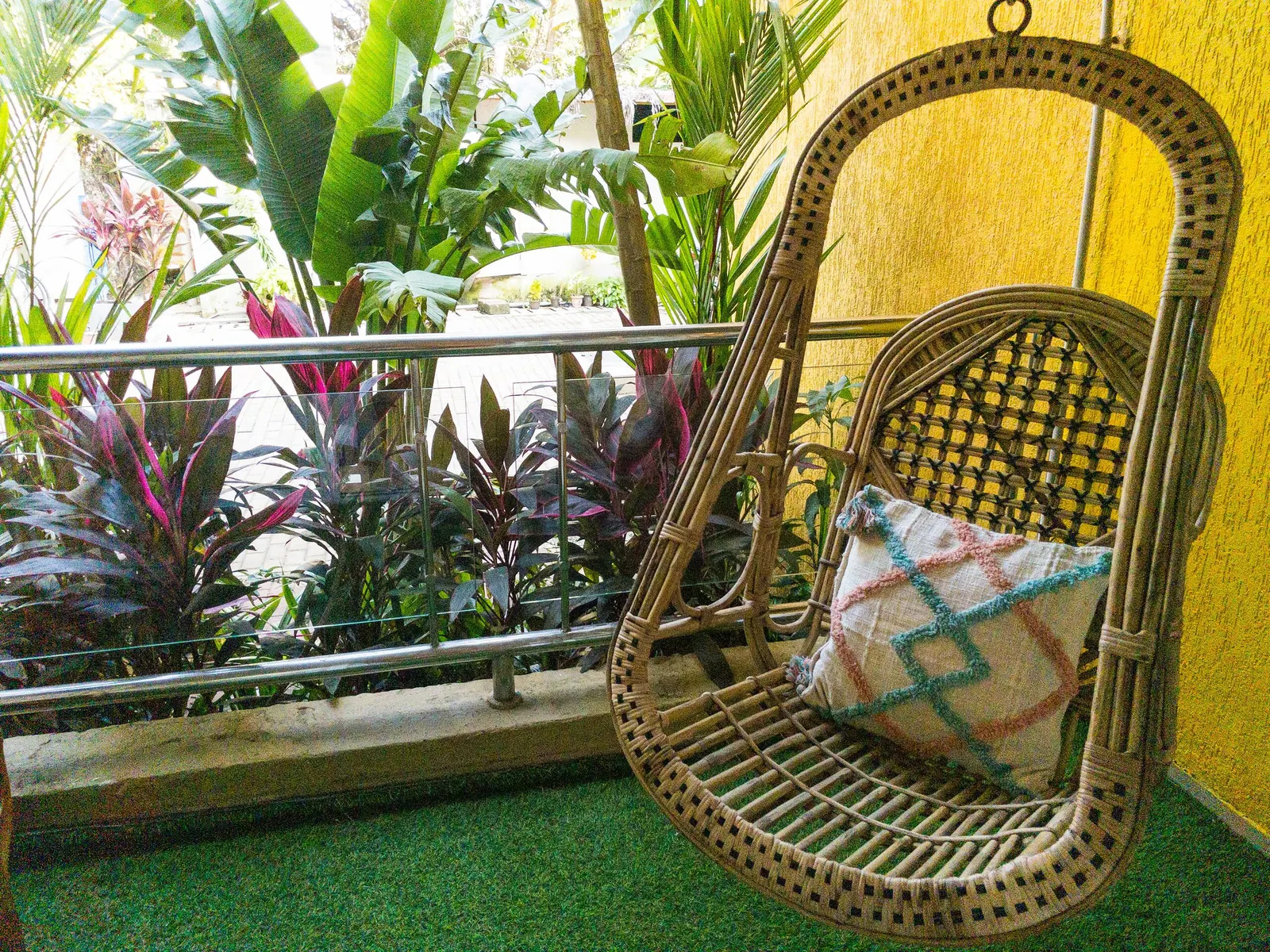 Modern & Luxe Pool Access 2BHK Near Anjuna Vagator 7