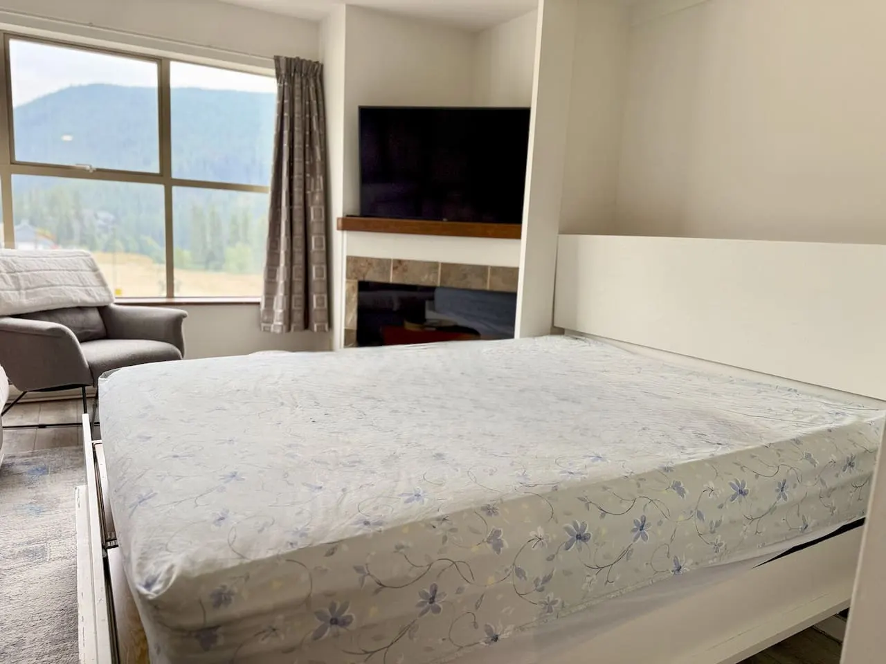 Apex Mountain- Black Diamond Suite Reg#PM954799556 7