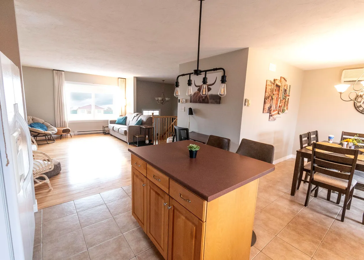 North End Moncton - Home 10