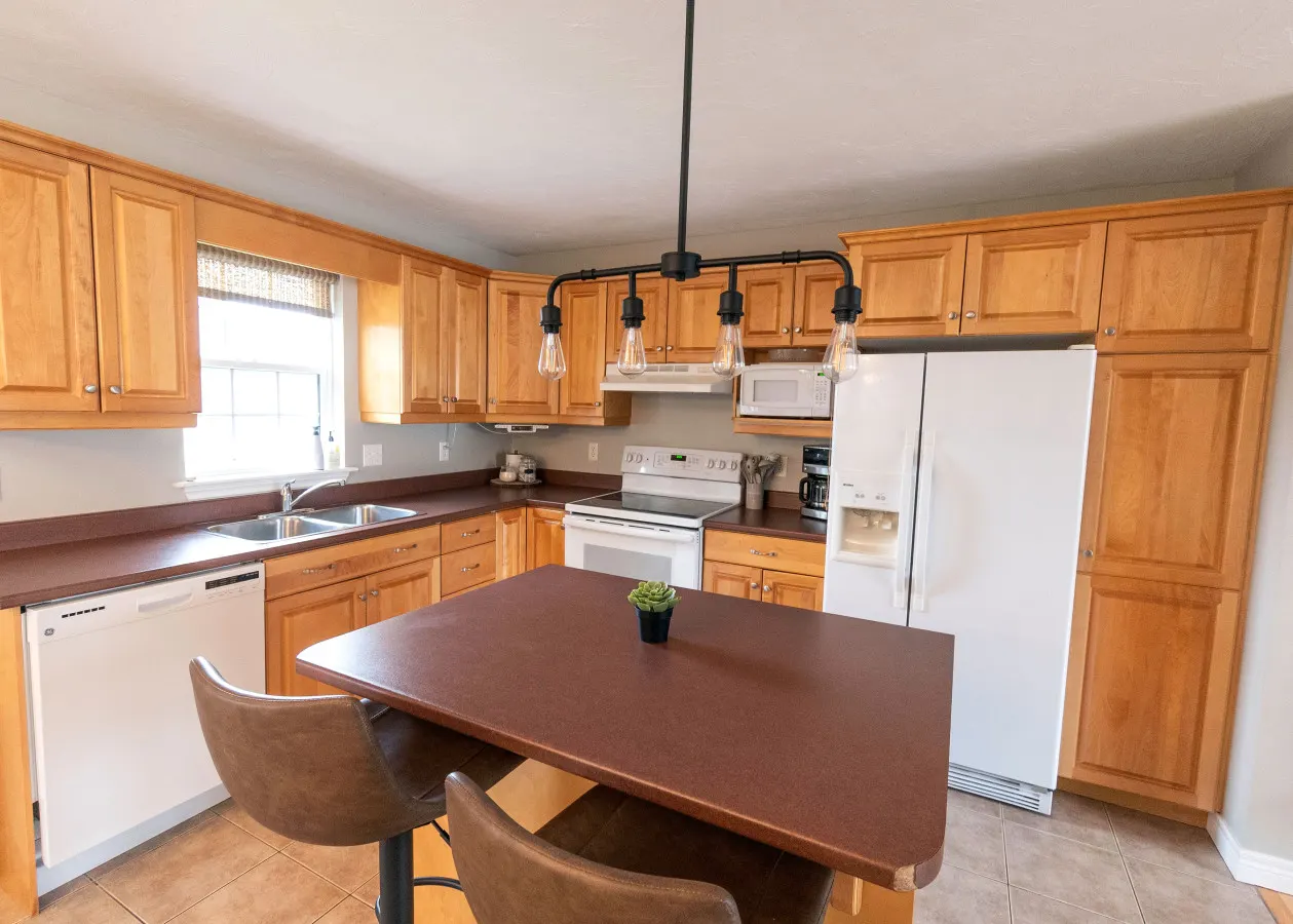 North End Moncton - Home 13