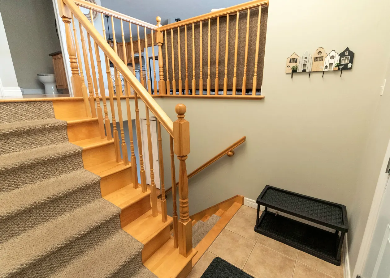 North End Moncton - Home 15