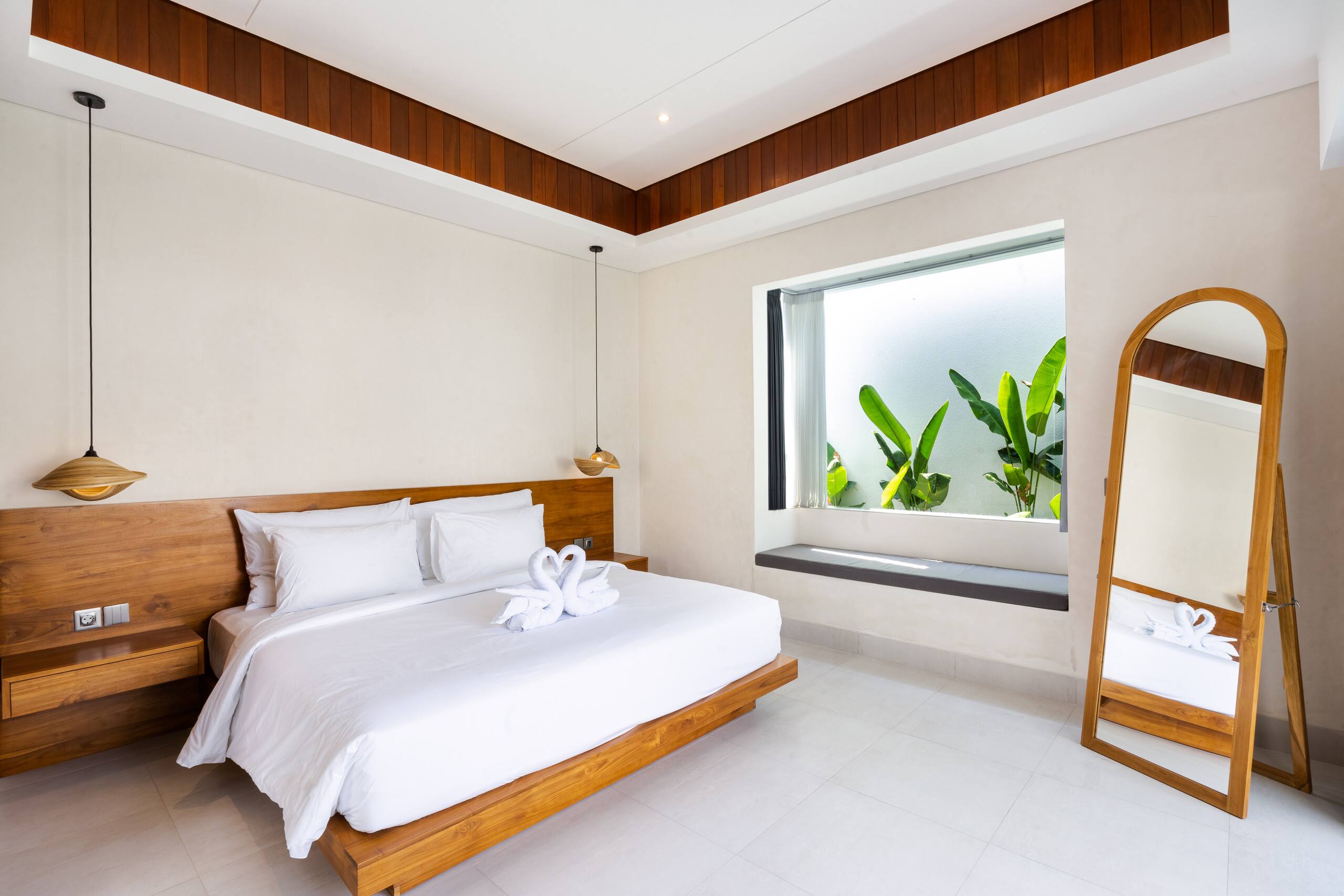 J4 Villas Sanur 1BR Open Living Room with Pool — photo 3