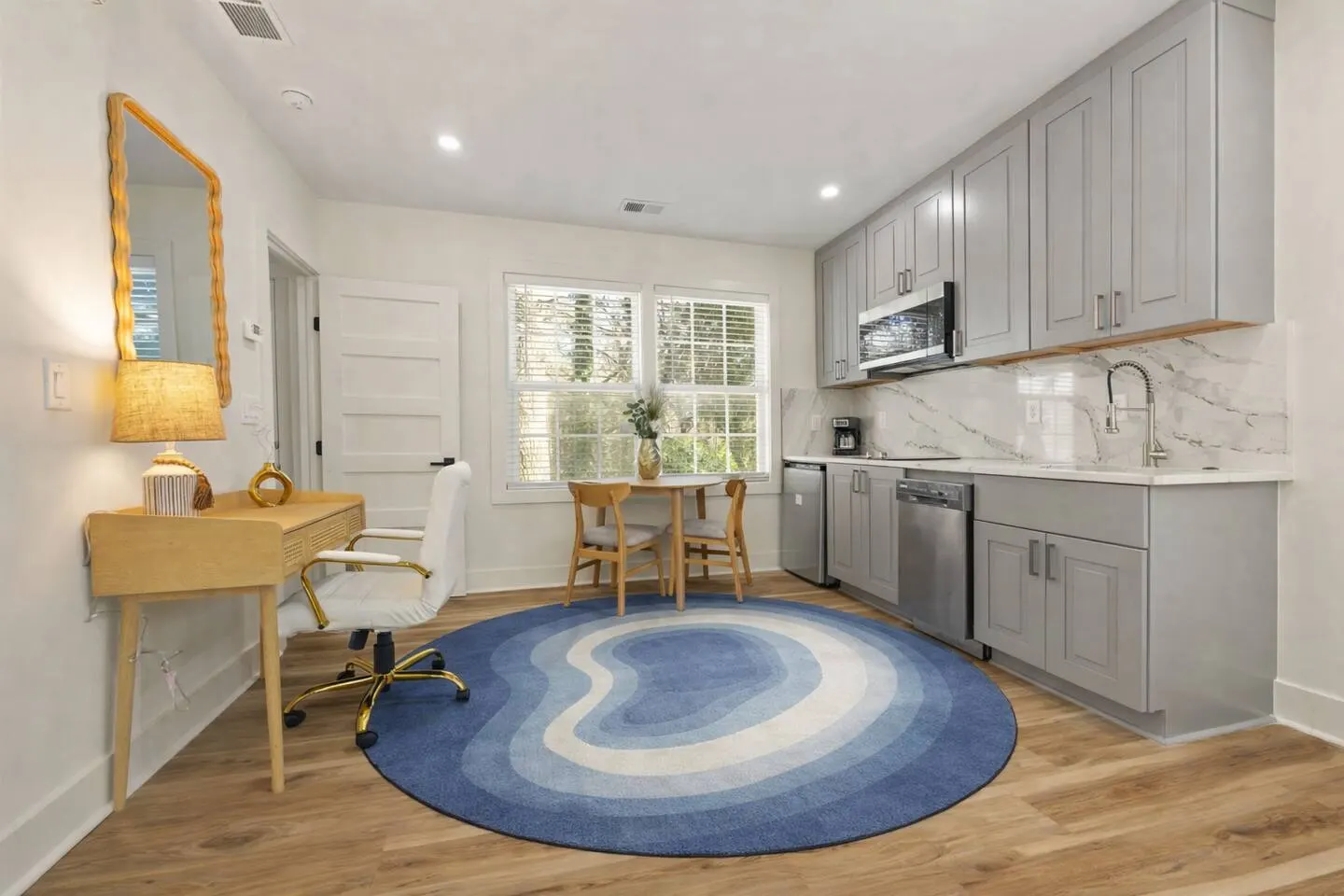 Cozy Studio Near the Beltline 13