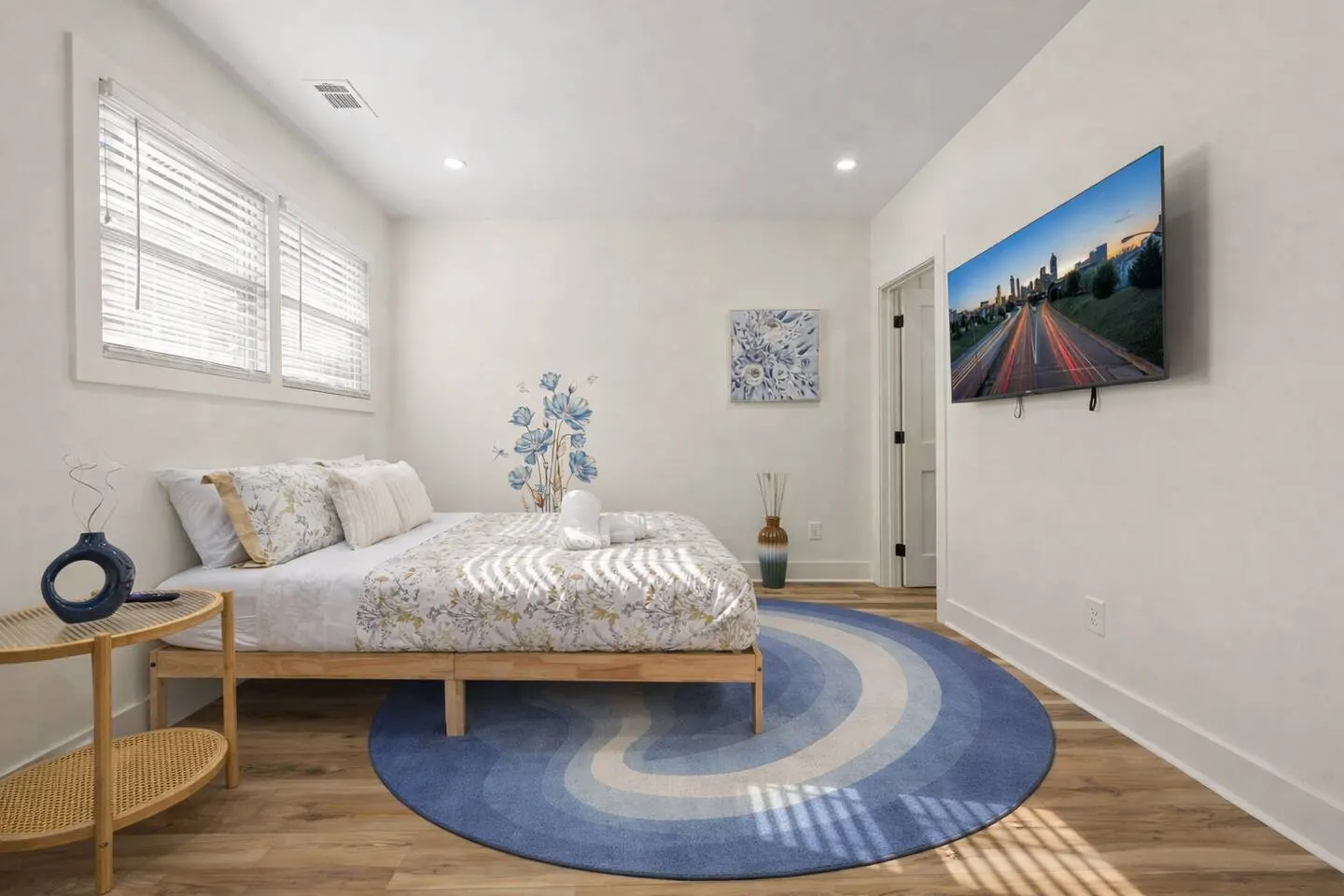 Cozy Studio Near the Beltline 14