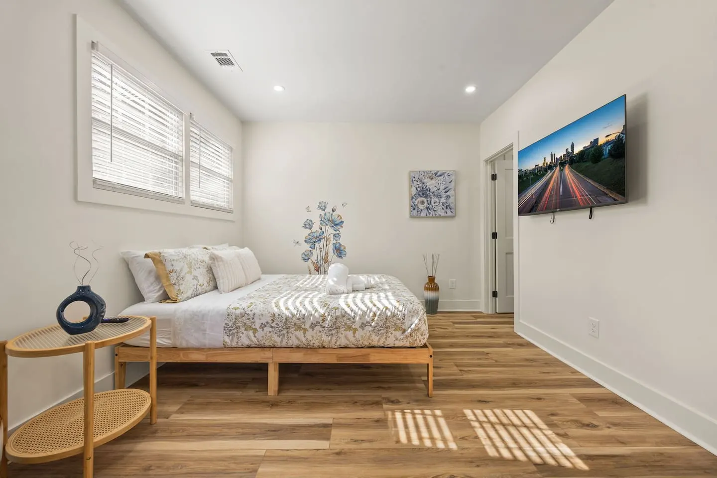 Cozy Studio Near the Beltline 6