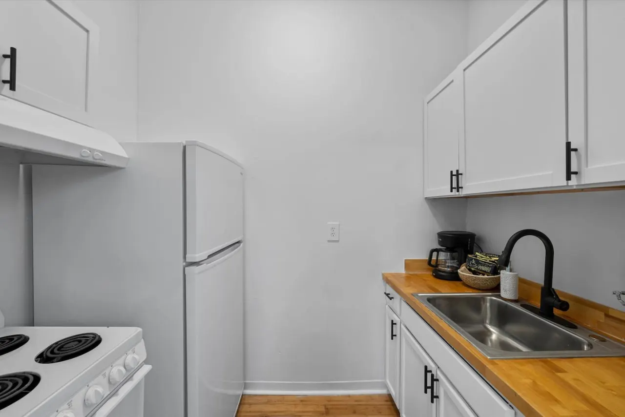 Cozy 1BR Near Zoo, UC, Hospitals 7