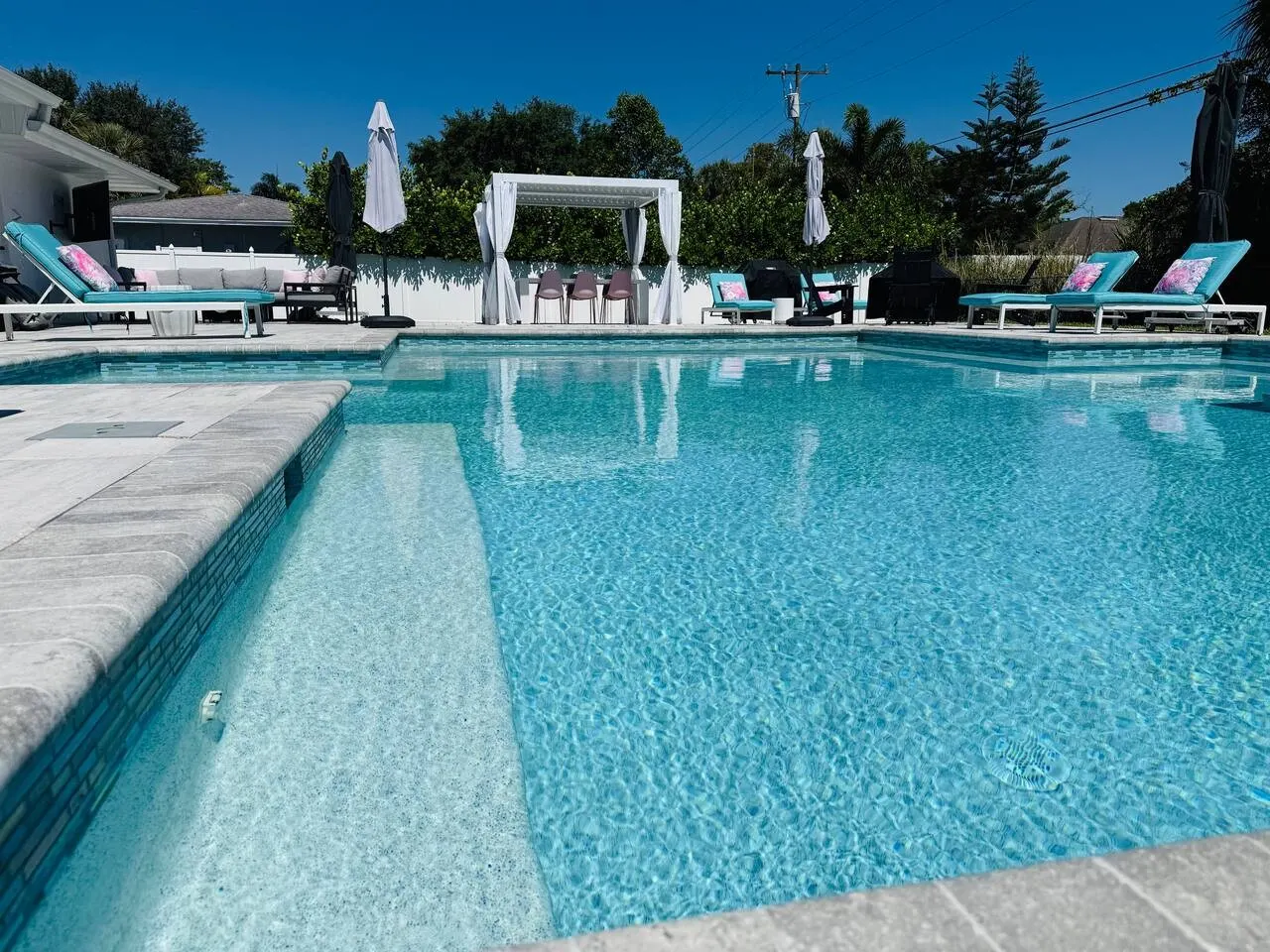 Naples Pool Escape
