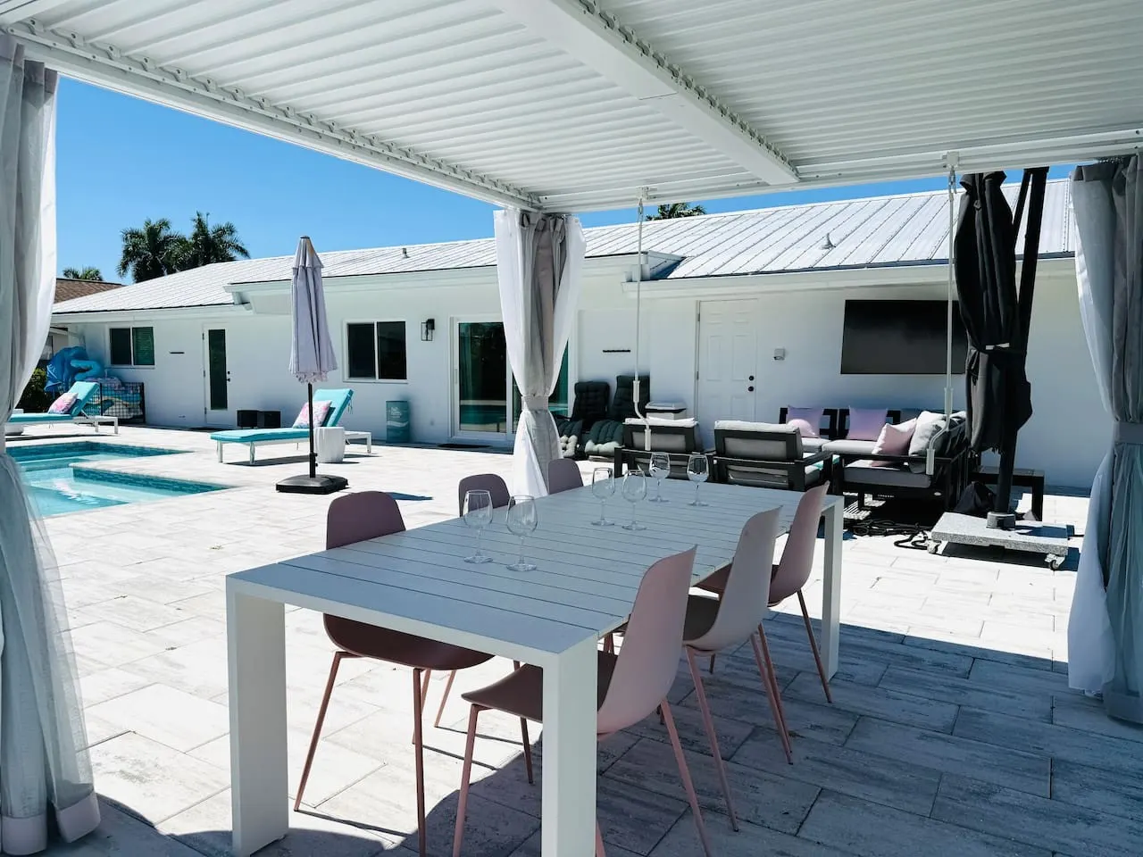 Naples Pool Escape — photo 4