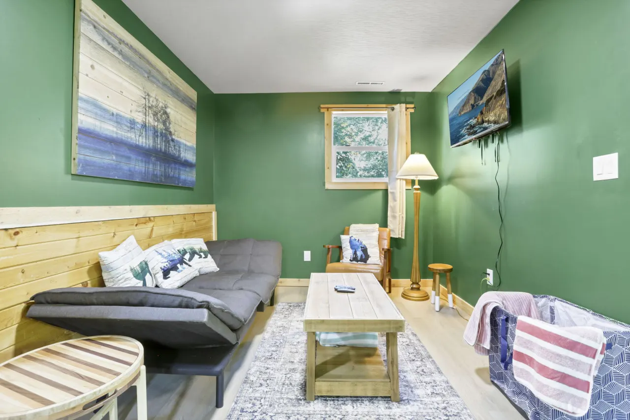 Gentle Breeze: The Evergreen 6